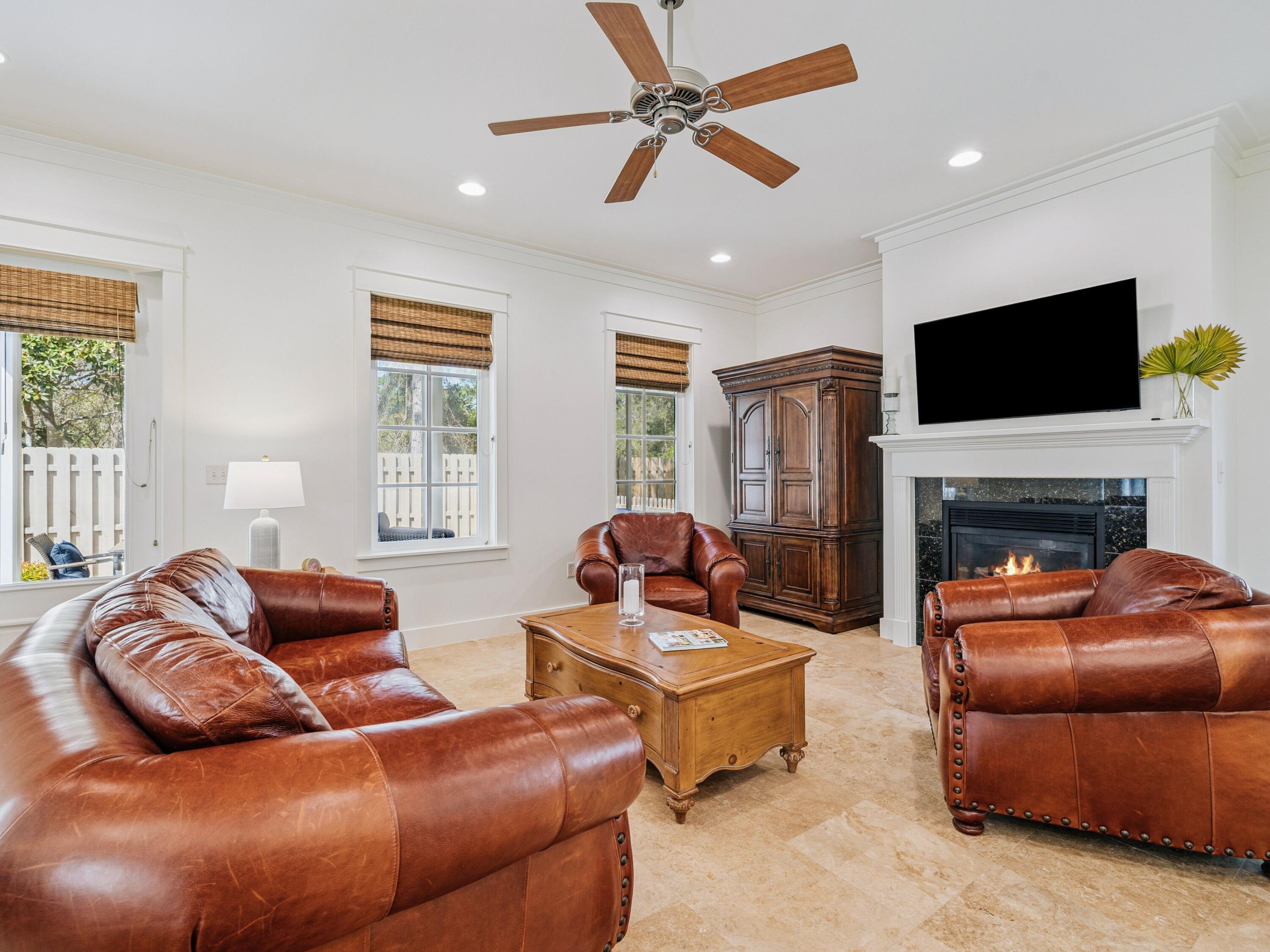 CARSON OAKS - Residential