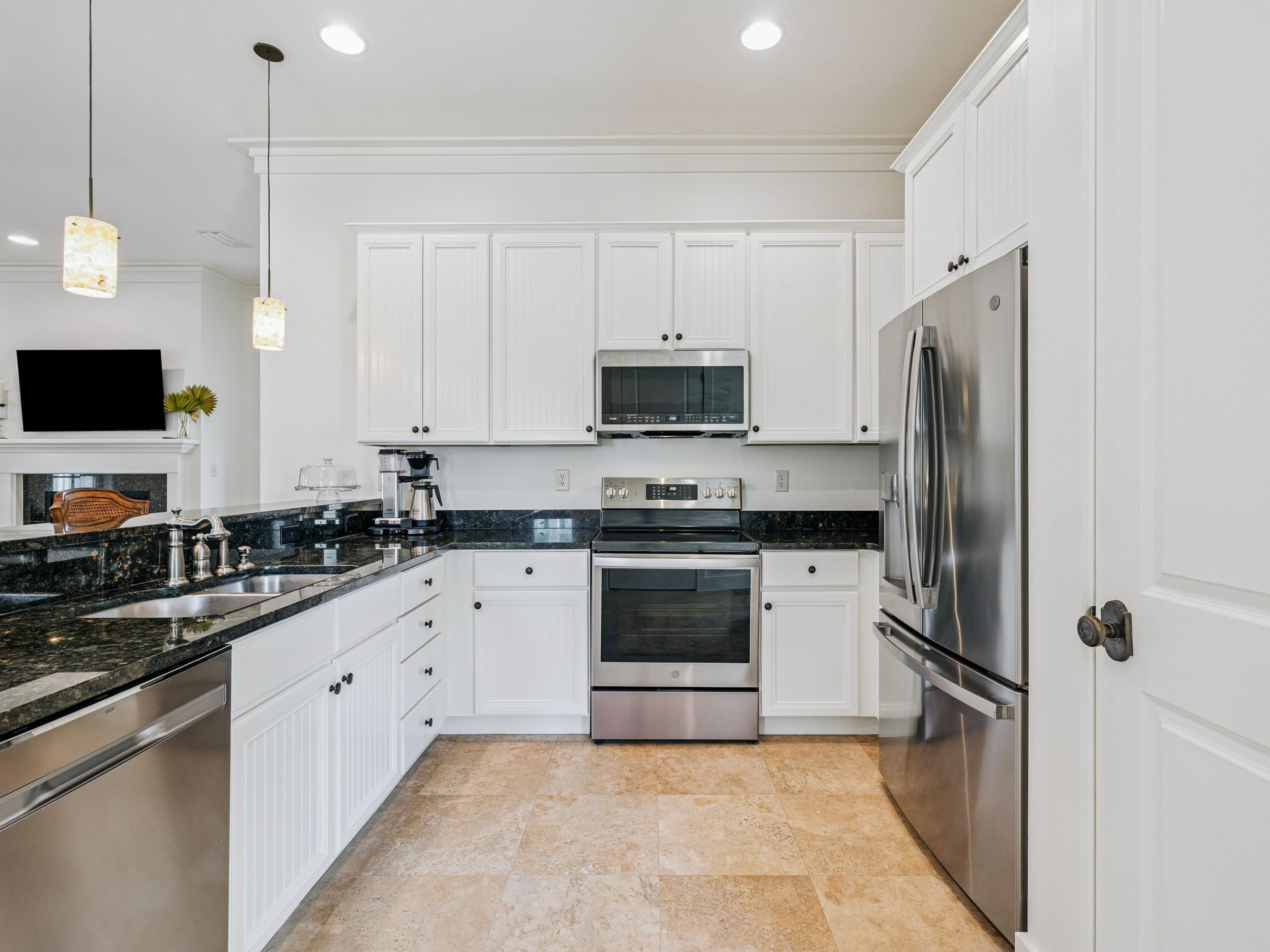 CARSON OAKS - Residential