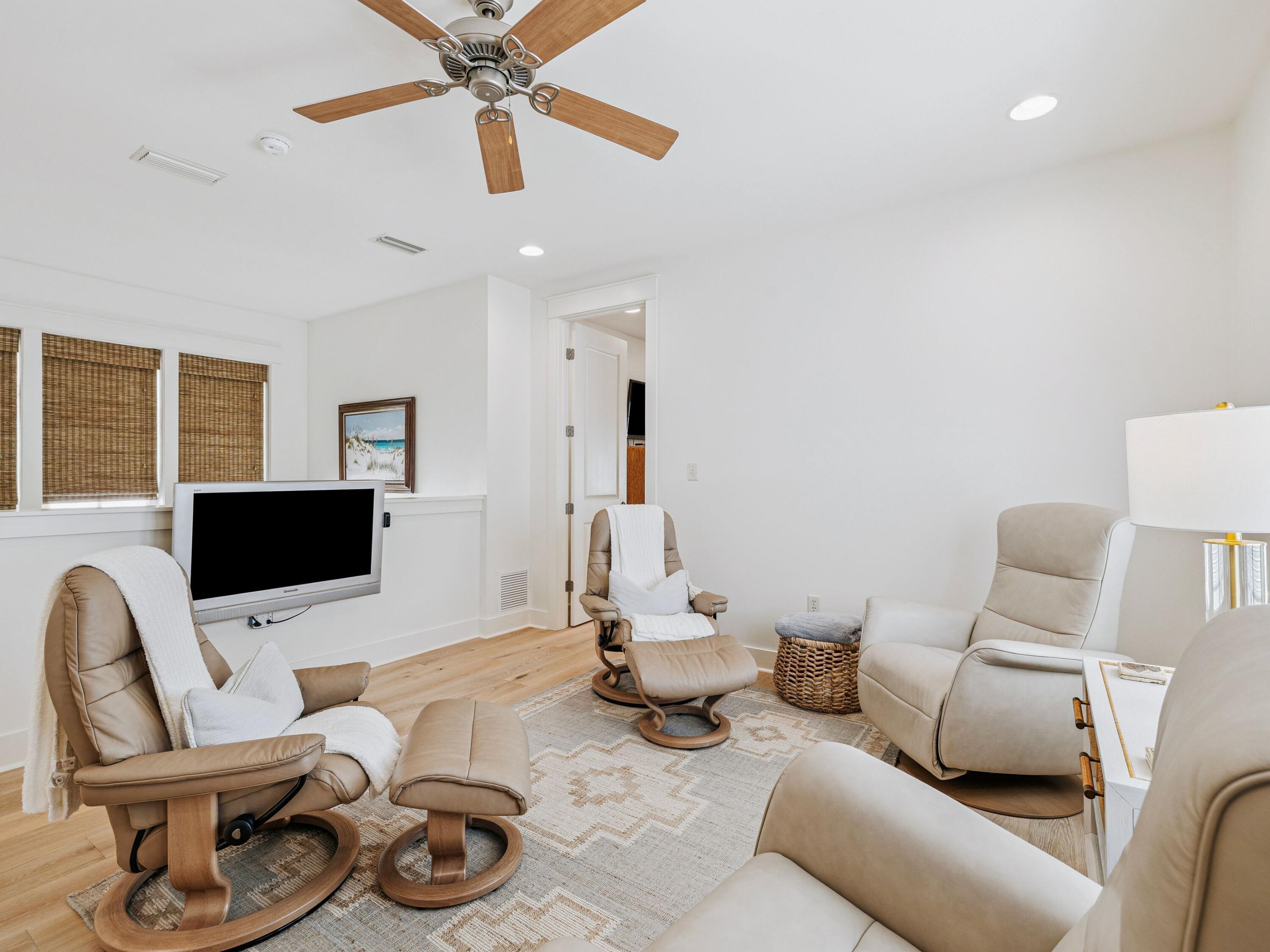 CARSON OAKS - Residential