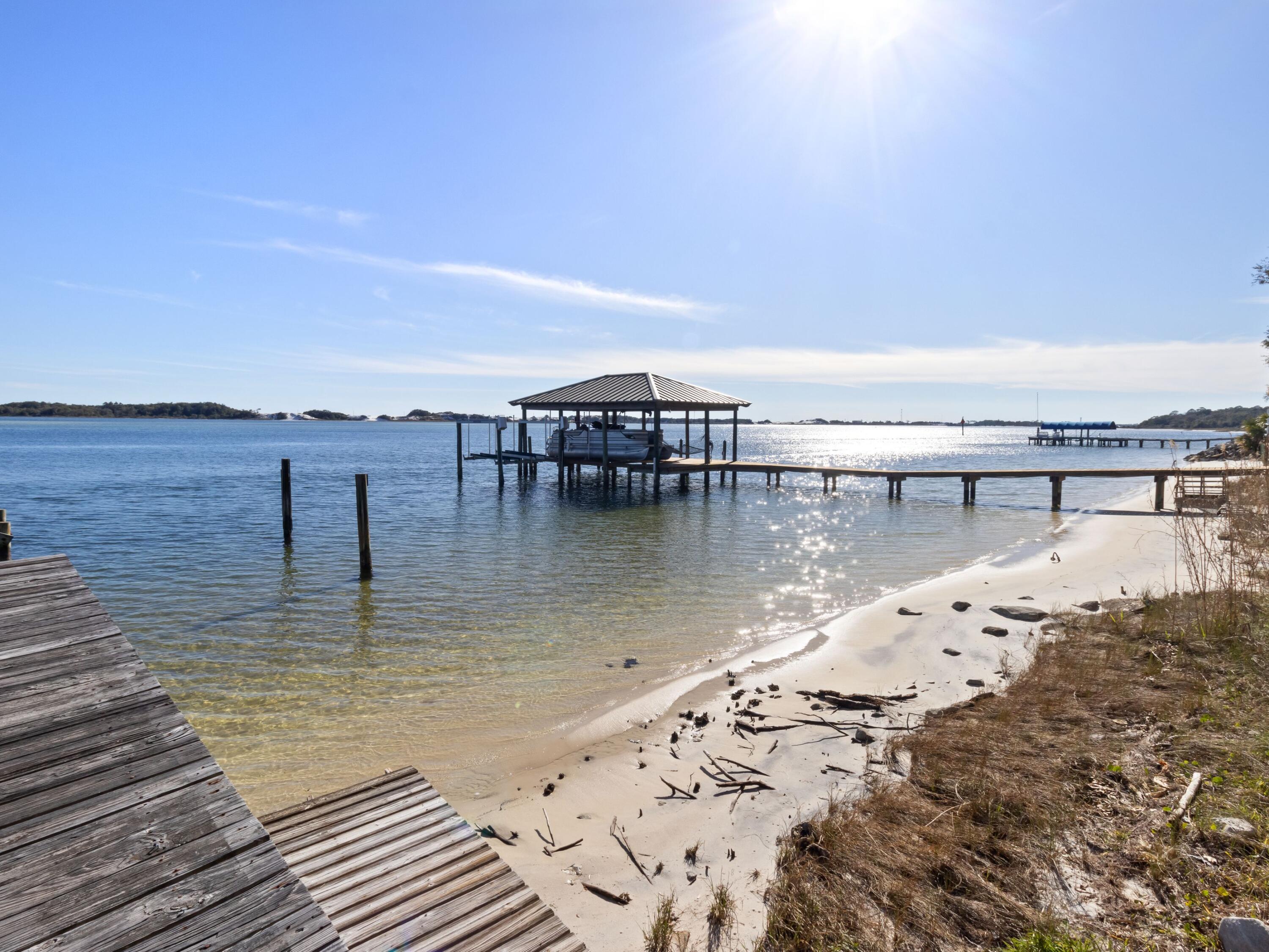 GULFVIEW S/D TO MARY ESTHER - Residential