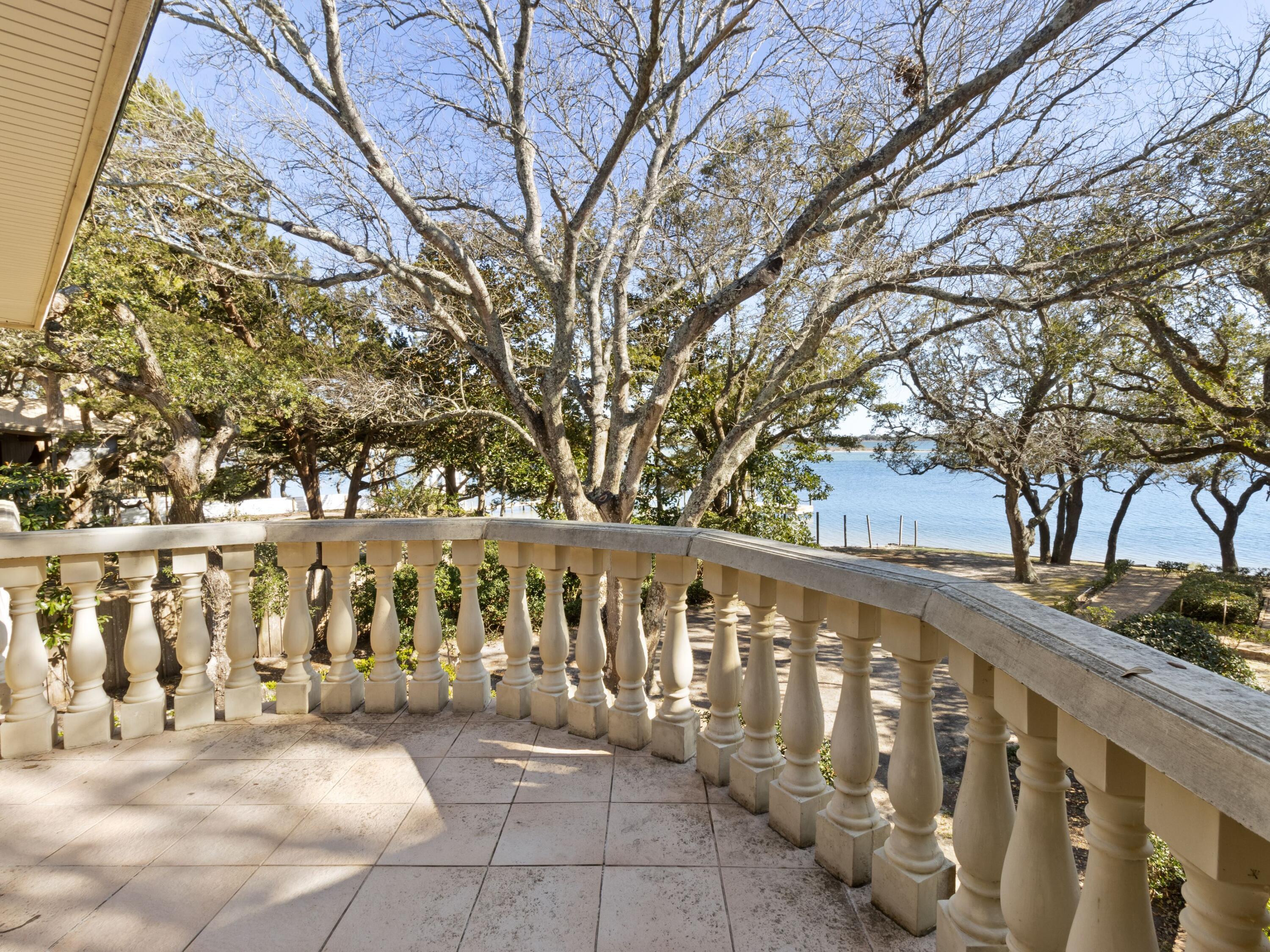 GULFVIEW S/D TO MARY ESTHER - Residential