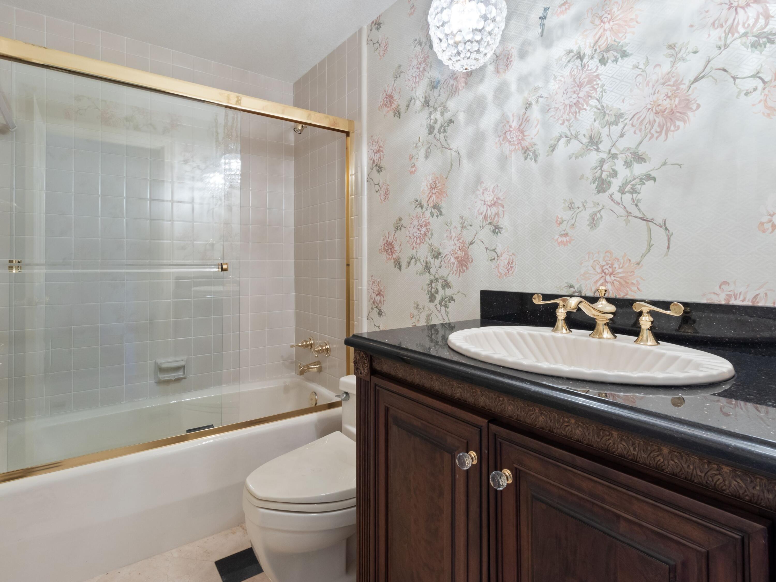 GULFVIEW S/D TO MARY ESTHER - Residential