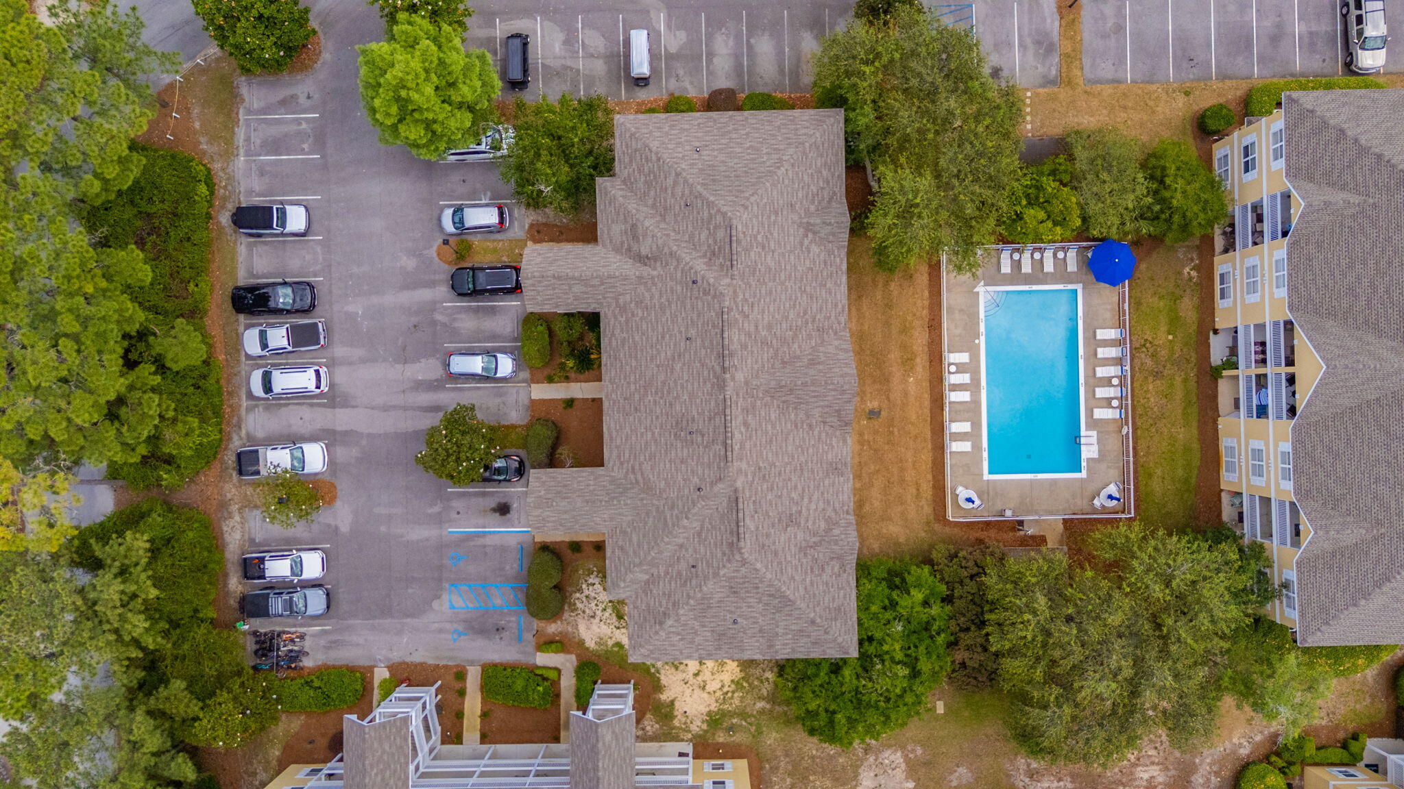 HERONS WATCH CONDO PH 2 - Residential