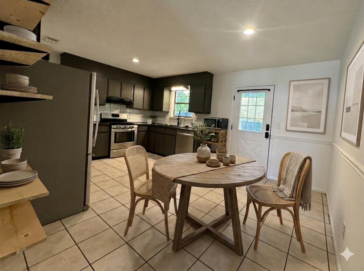 MORRIS ADD CRESTVIEW LOTS 10 TO 12 INC BLK 2 - Residential