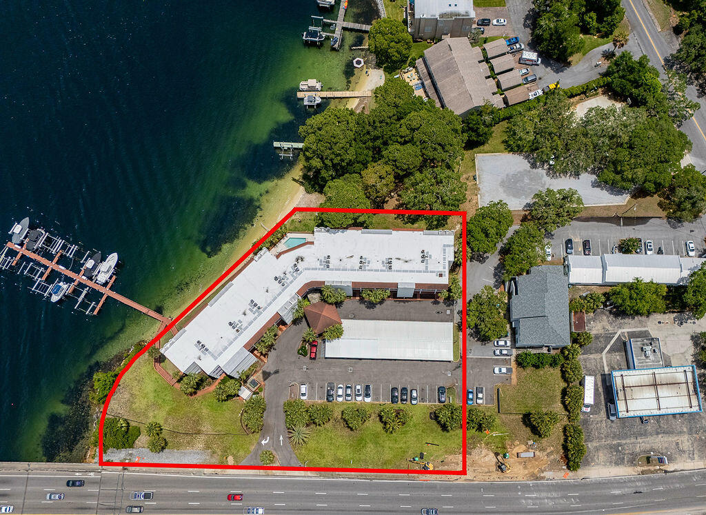 LAGUNA LANDING - Residential