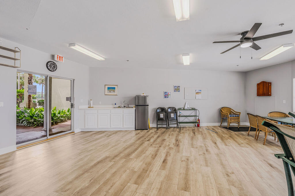 LAGUNA LANDING - Residential