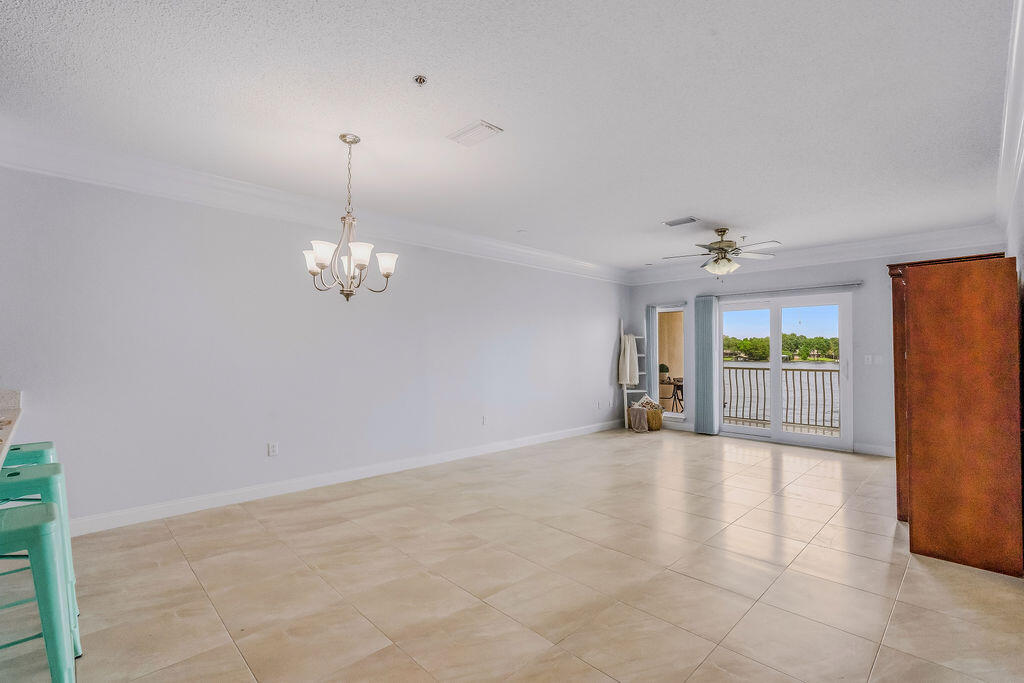 LAGUNA LANDING - Residential