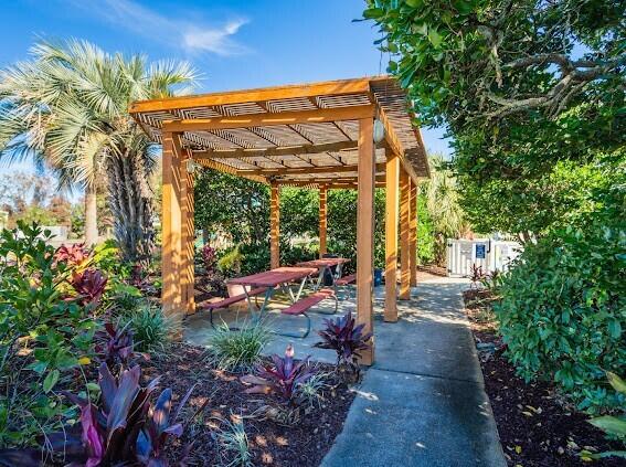 CHATEAU LA MER CONDO 2 - Residential