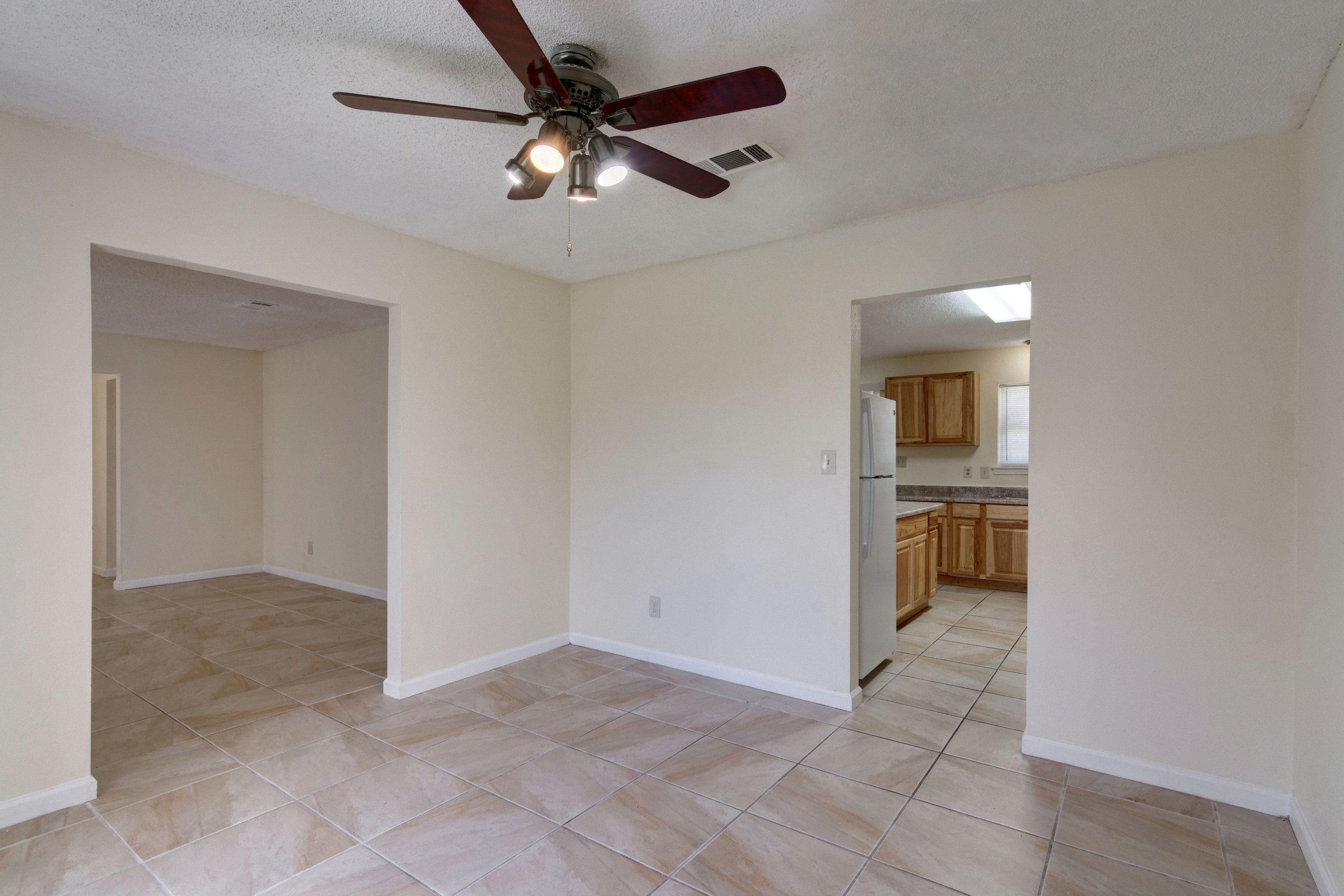 LAKE CHARLENE - Residential