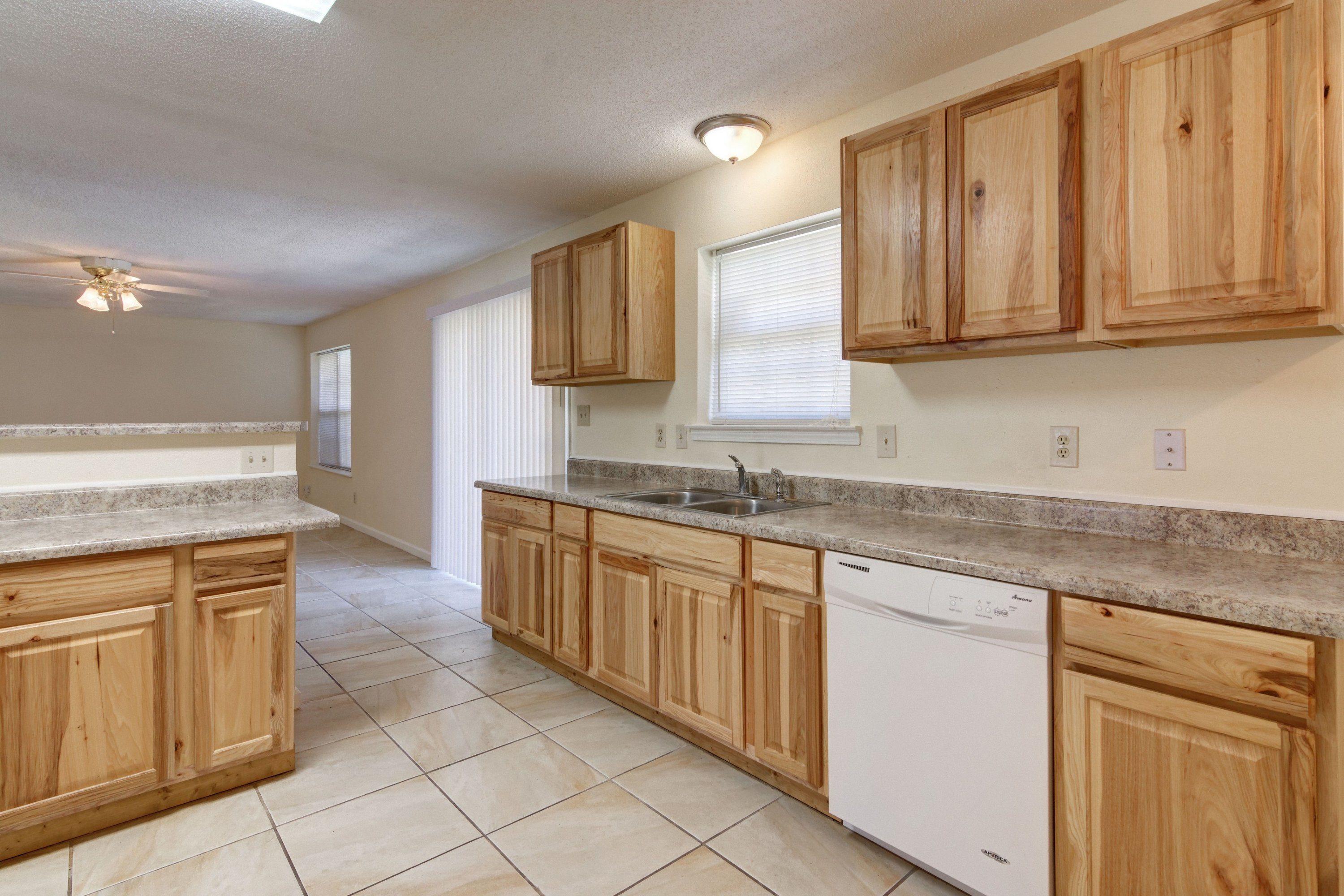 LAKE CHARLENE - Residential