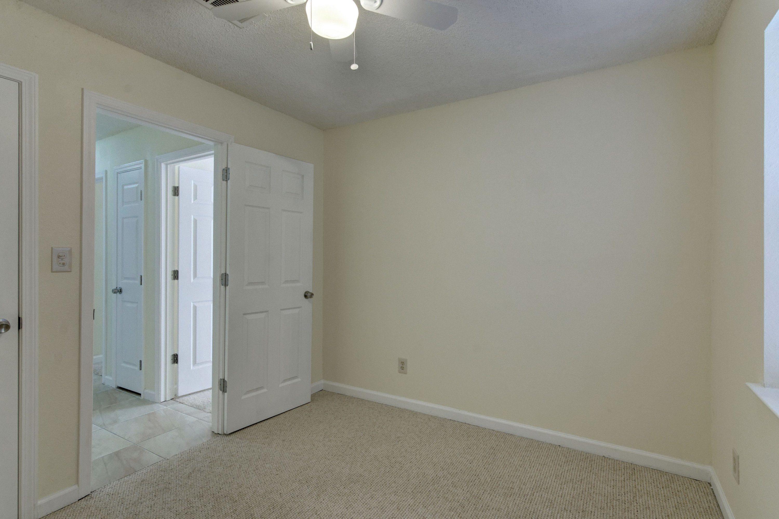 LAKE CHARLENE - Residential