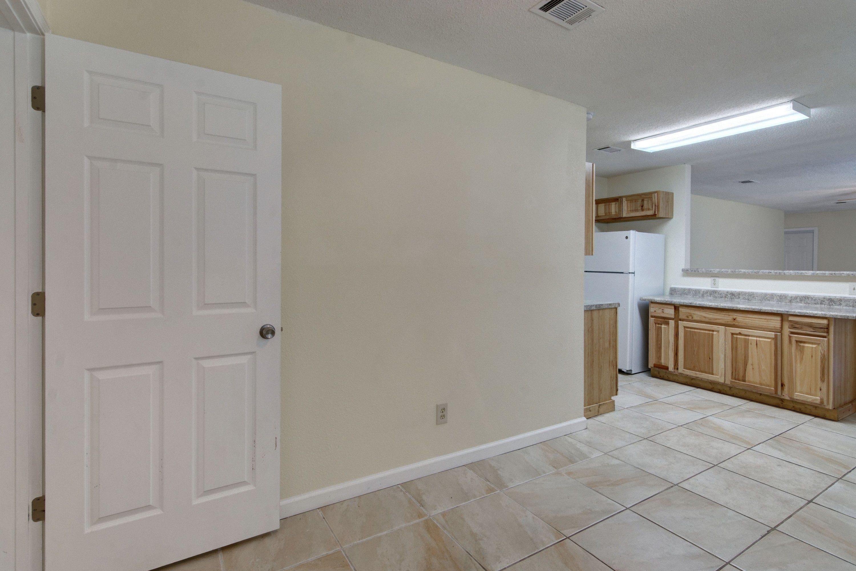 LAKE CHARLENE - Residential