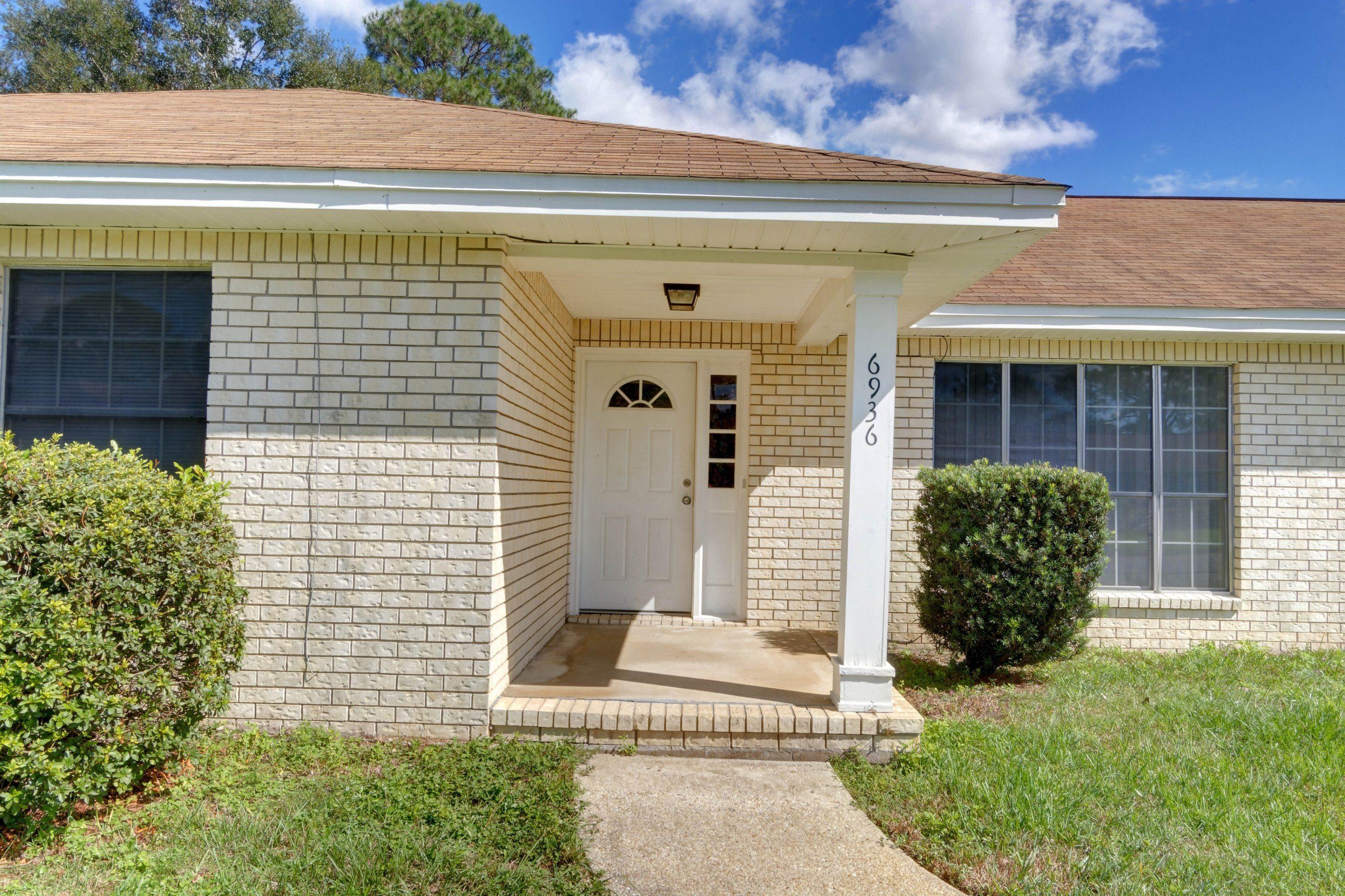 LAKE CHARLENE - Residential