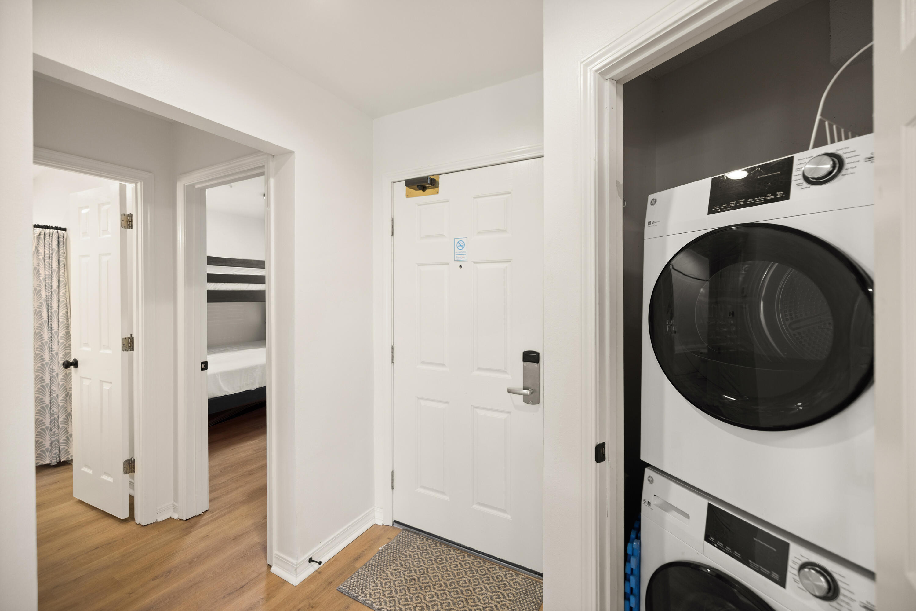 MARAVILLA CONDO 1 - Residential