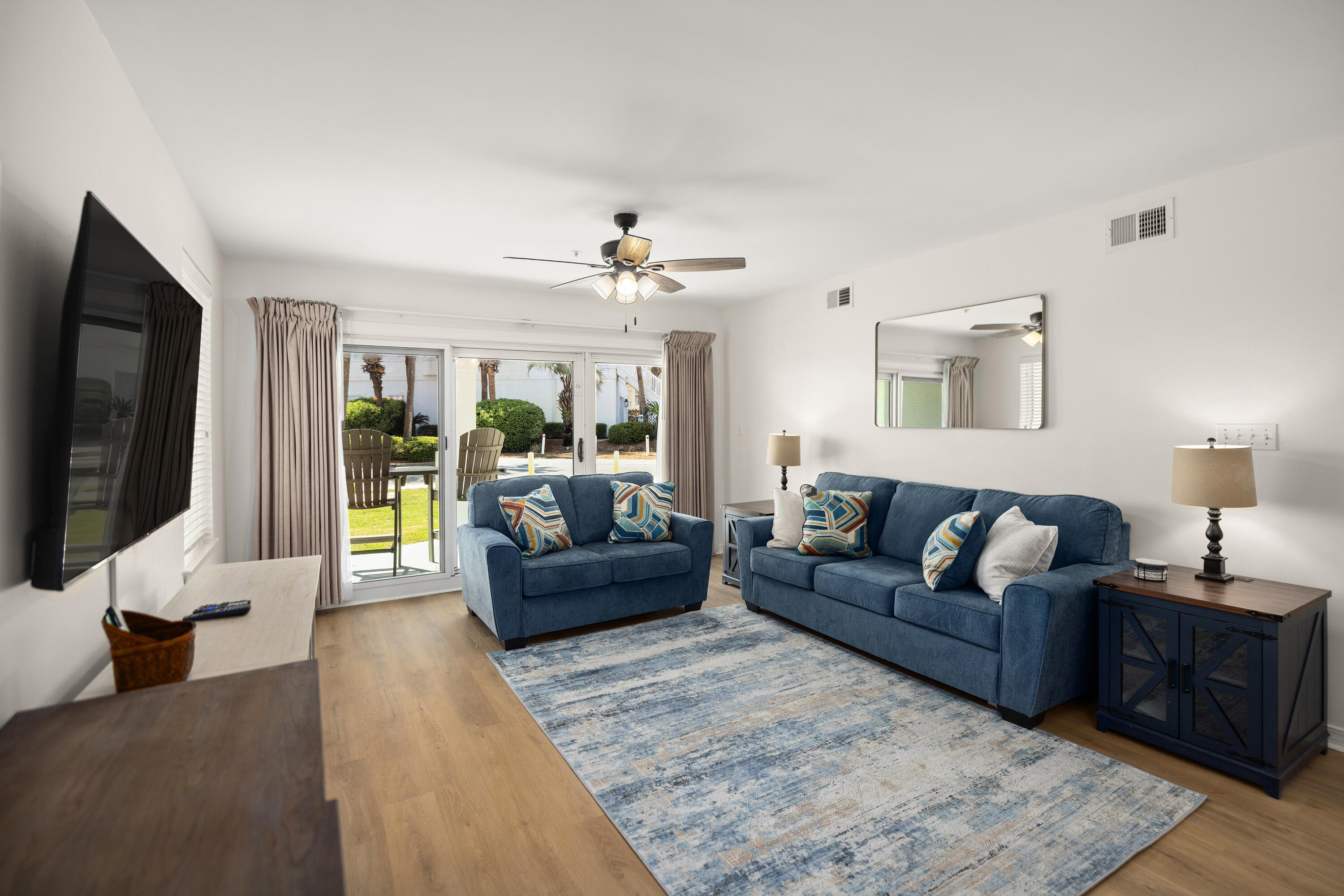 MARAVILLA CONDO 1 - Residential