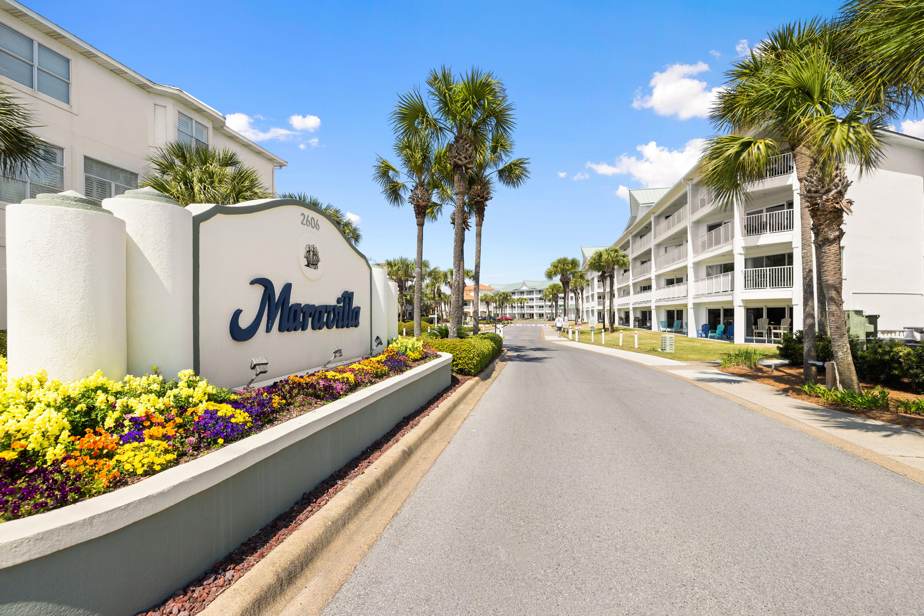 MARAVILLA CONDO 1 - Residential