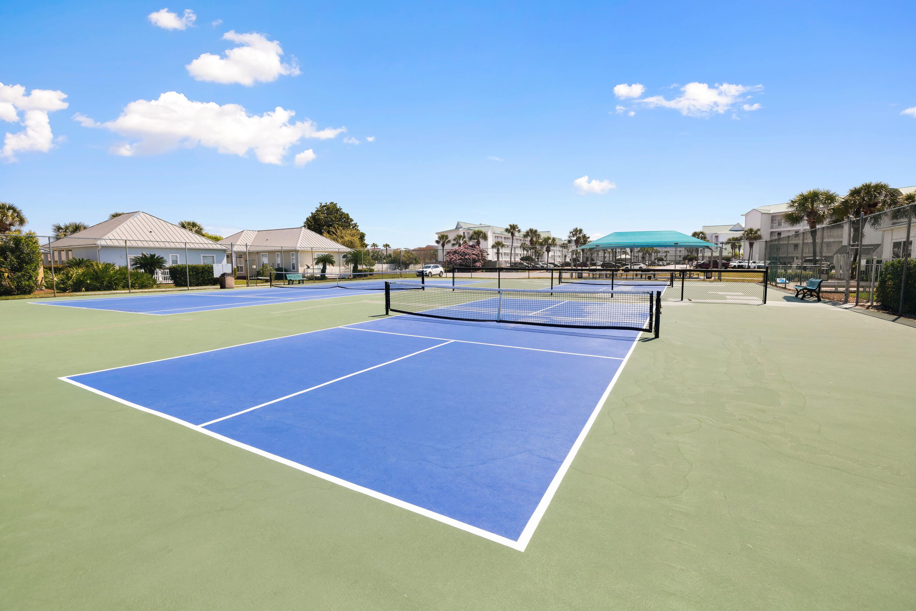 MARAVILLA CONDO 1 - Residential