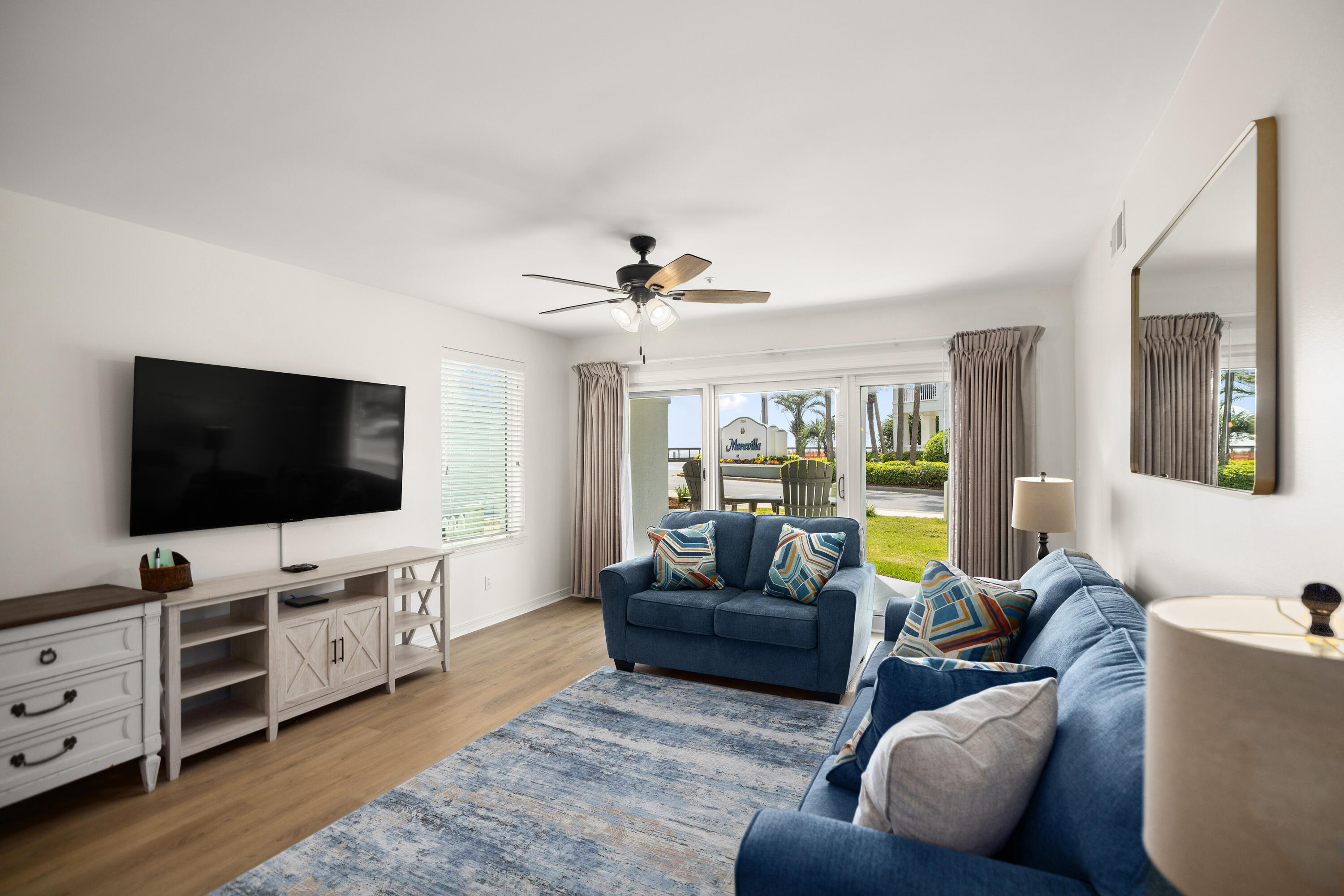 MARAVILLA CONDO 1 - Residential