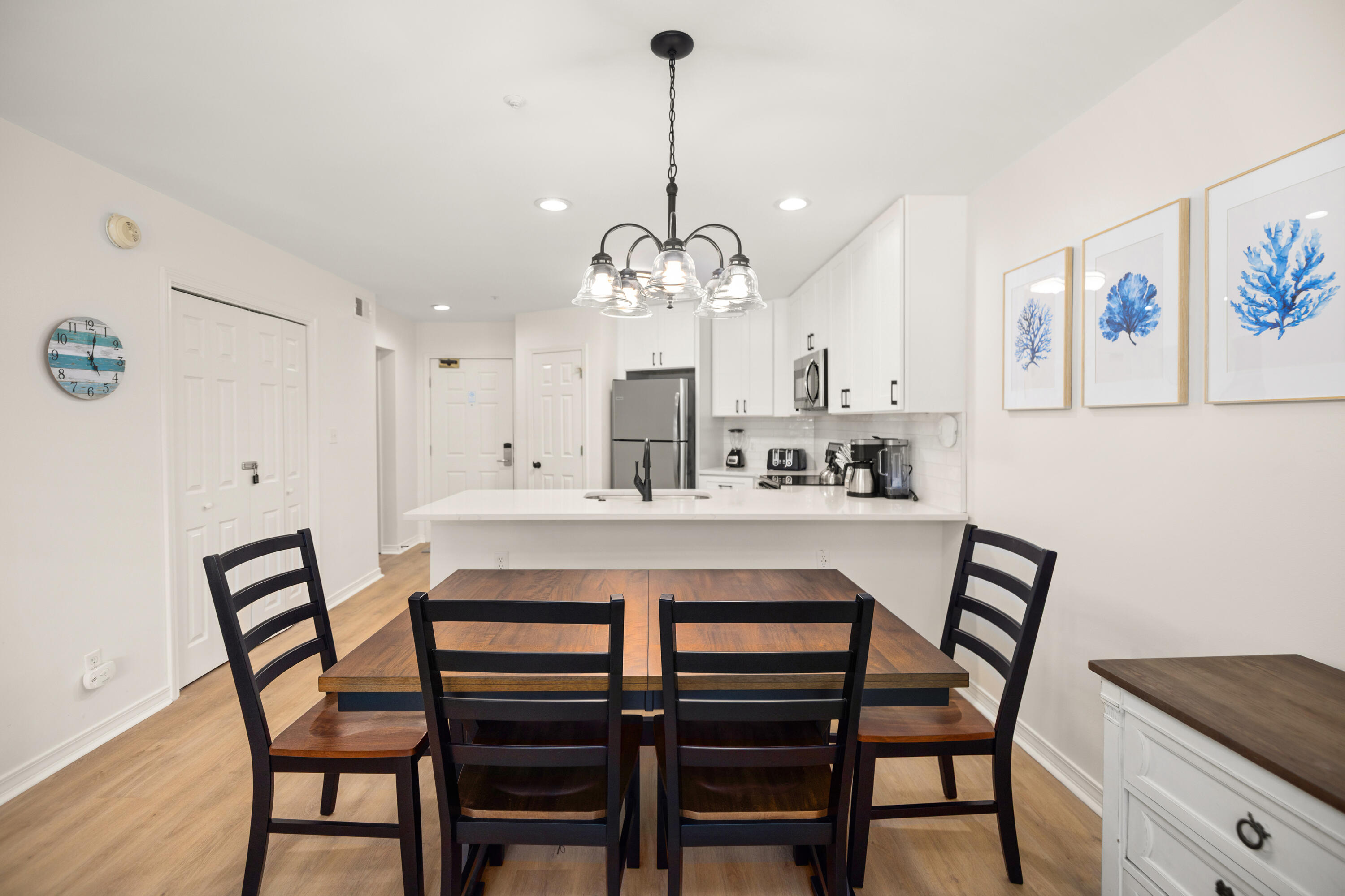 MARAVILLA CONDO 1 - Residential