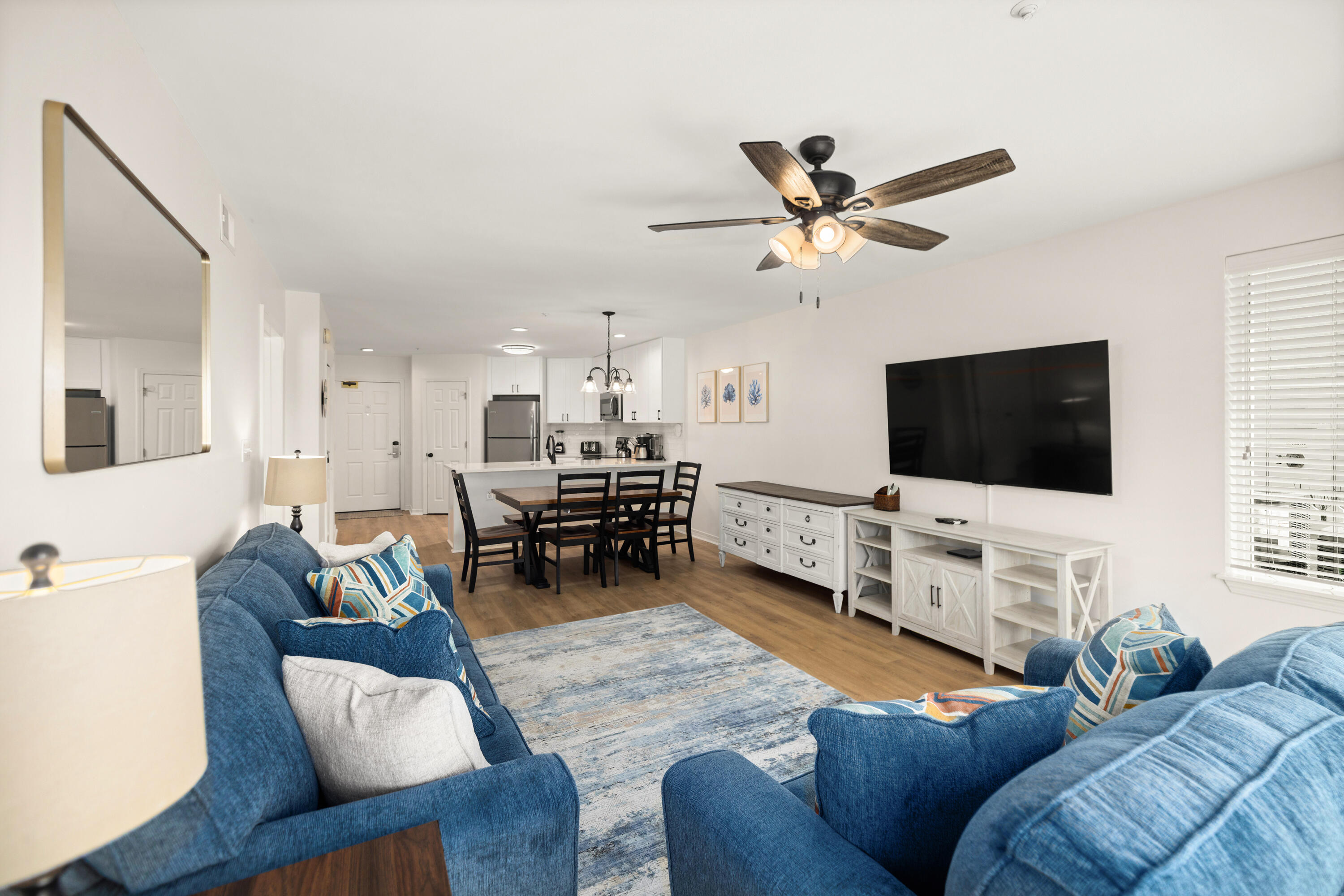 MARAVILLA CONDO 1 - Residential