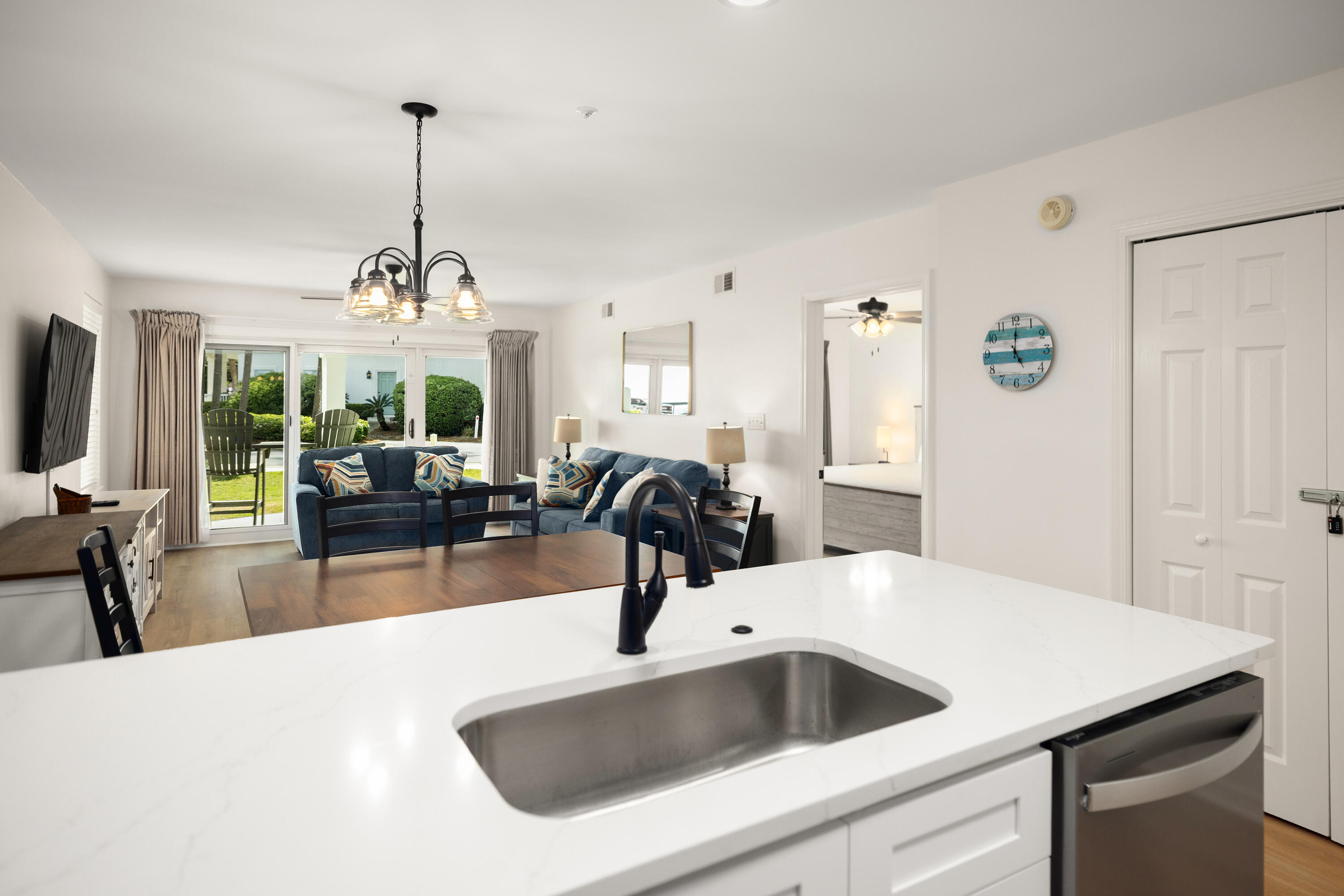 MARAVILLA CONDO 1 - Residential