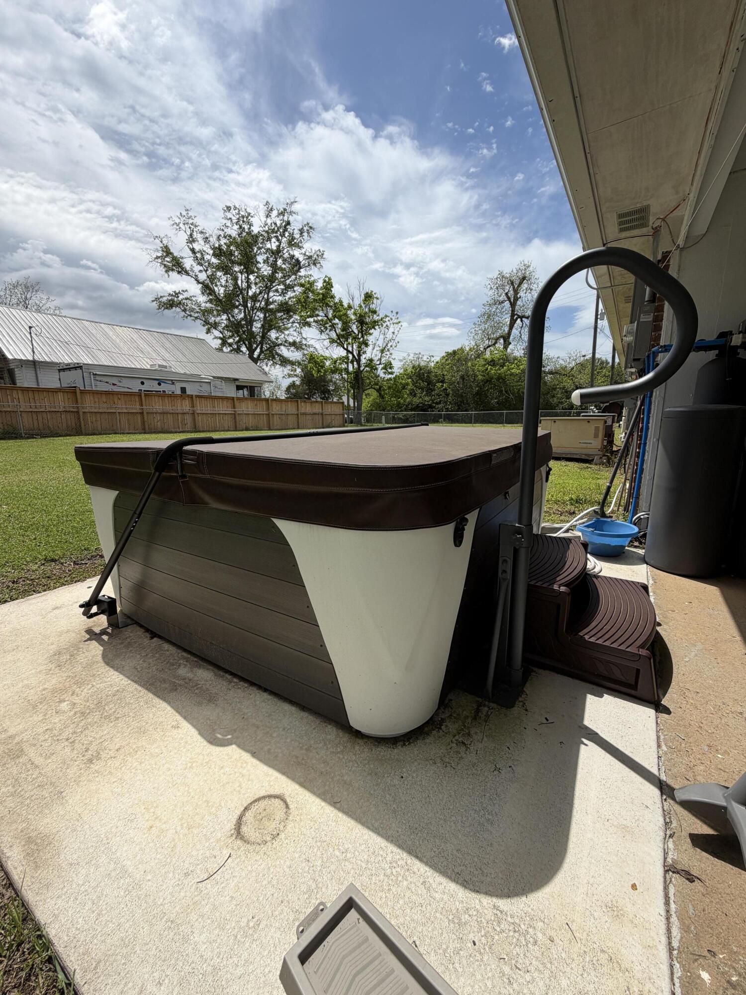 NONESUCH WAY - Residential