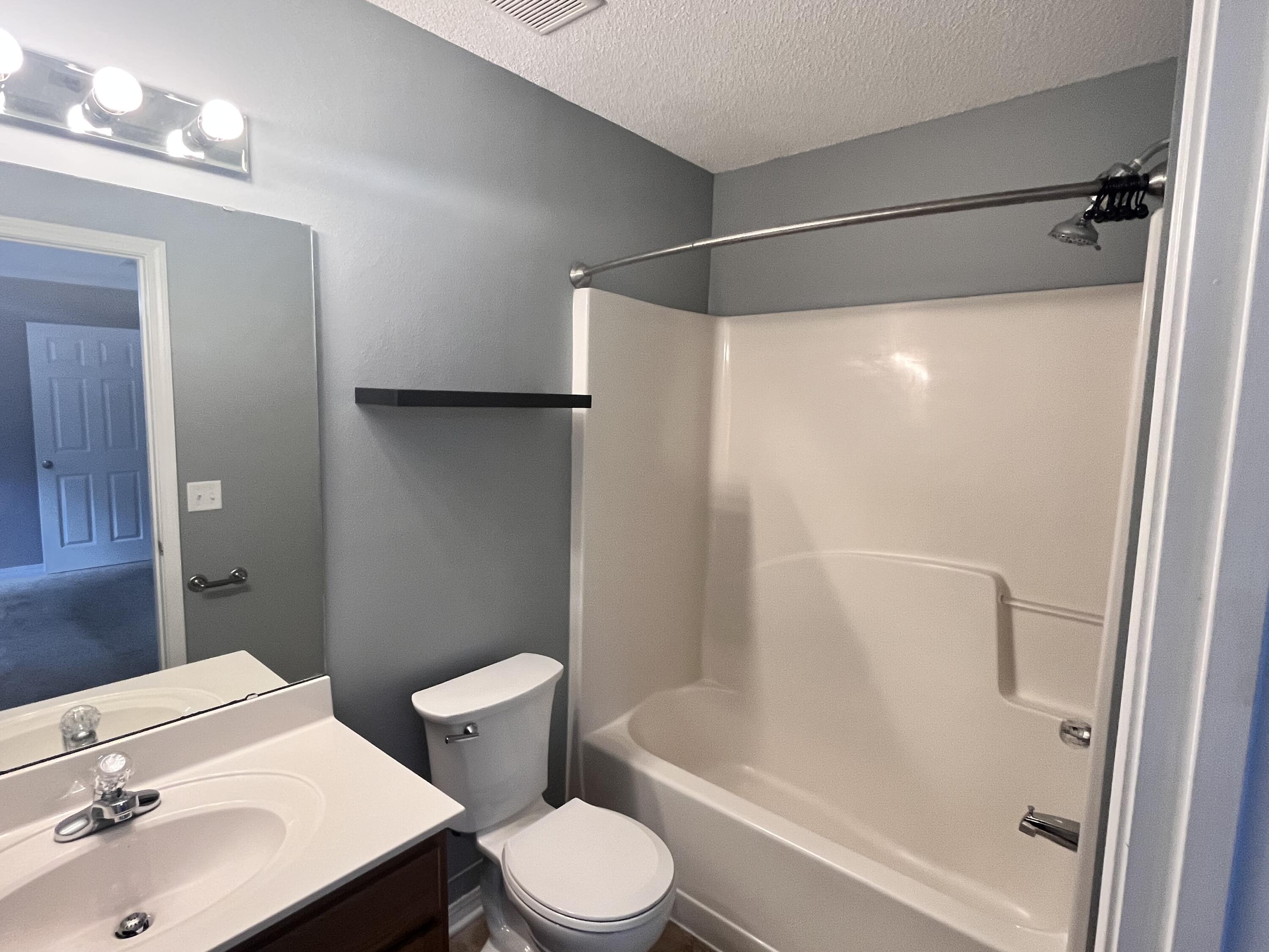 WINDING CREEK ESTATES PH V - Residential Lease