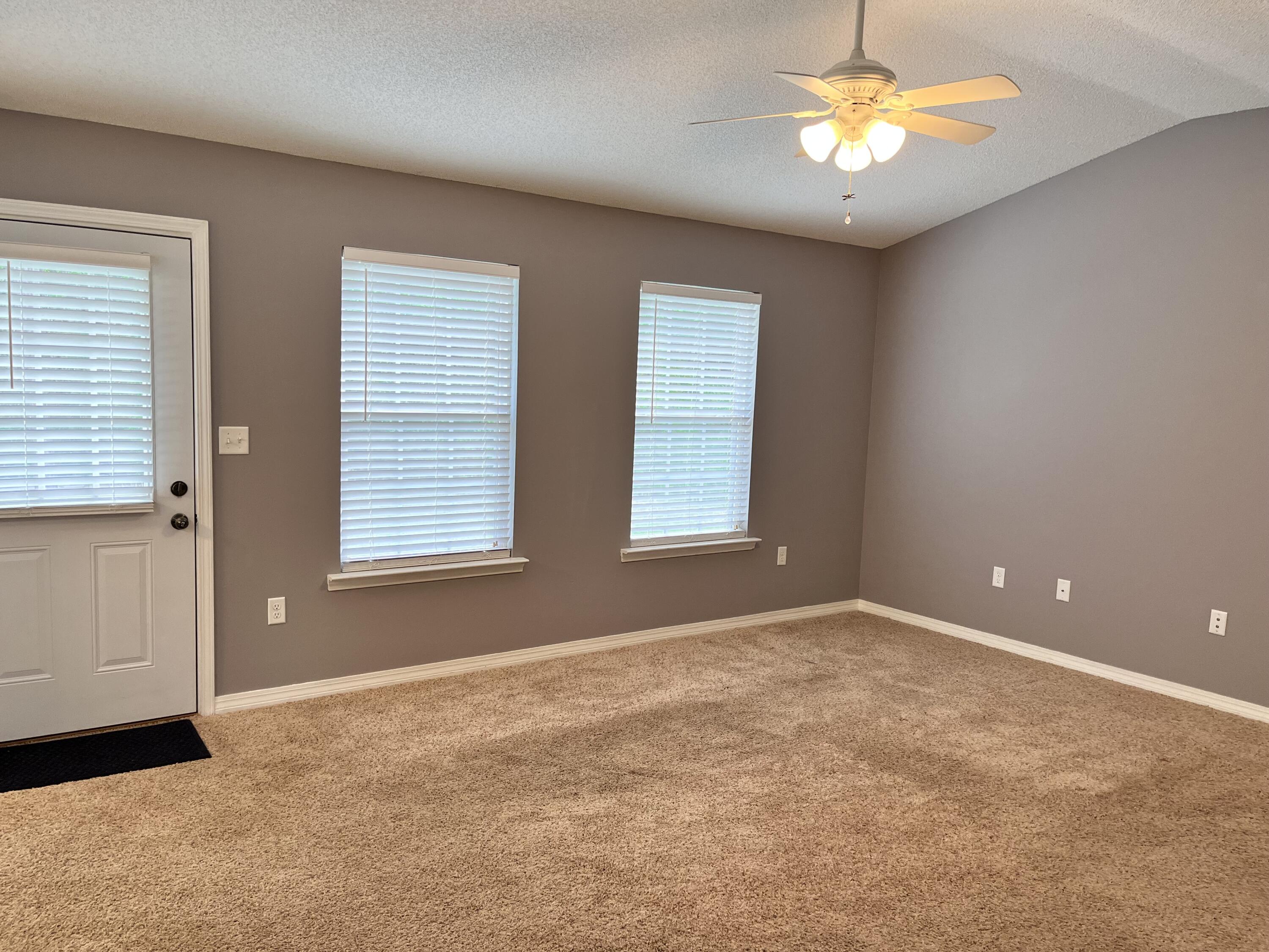 WINDING CREEK ESTATES PH V - Residential Lease