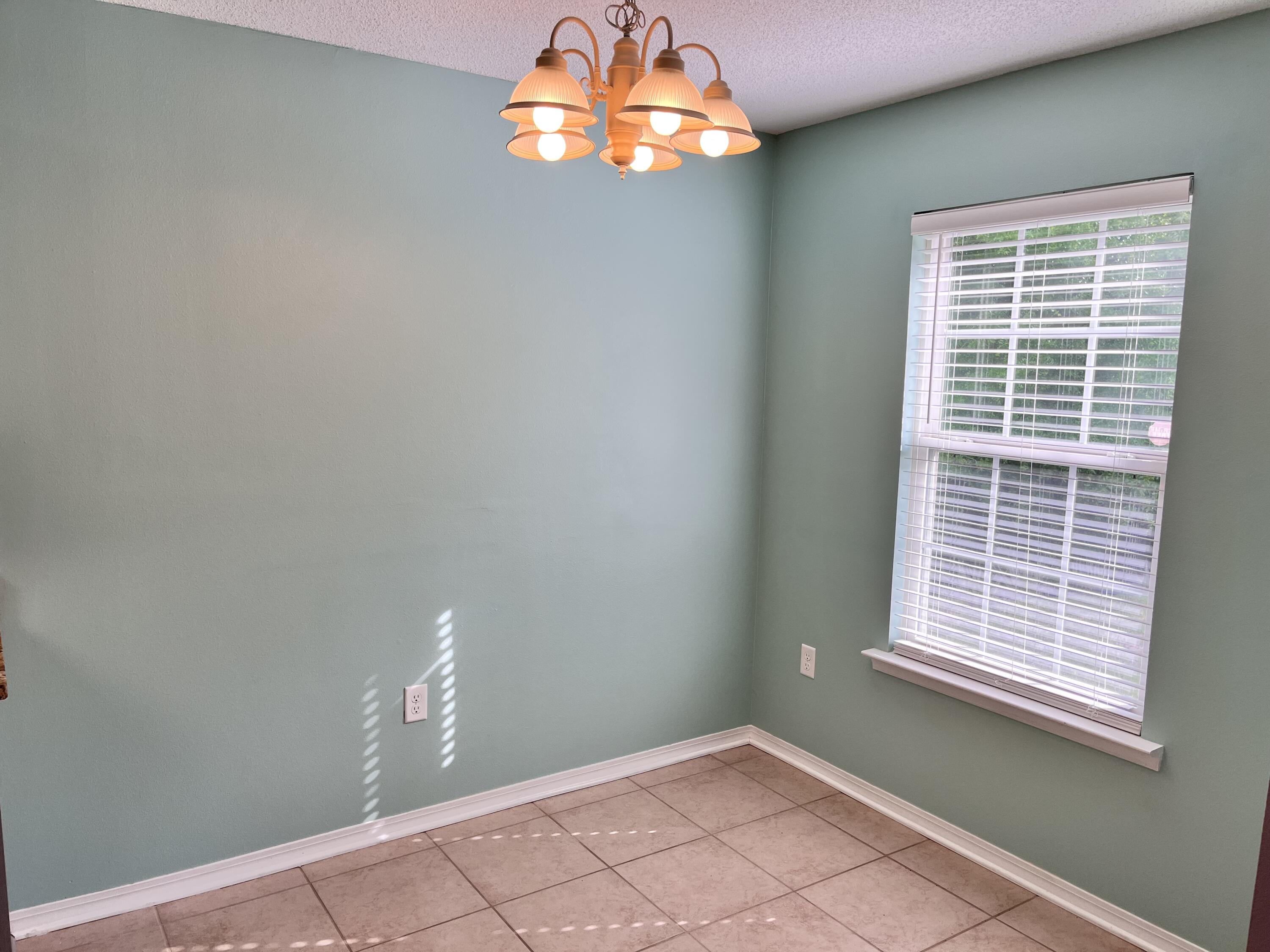 WINDING CREEK ESTATES PH V - Residential Lease