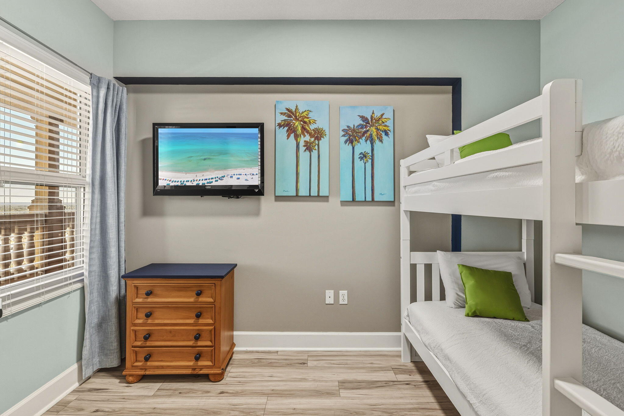 SUNRISE BEACH - Residential