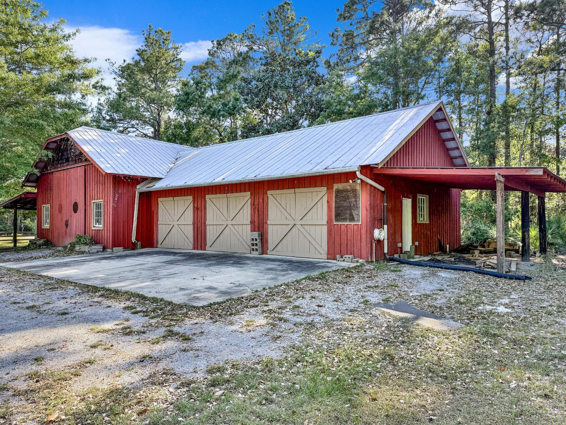 TOWN OF SANTA ROSA - Residential