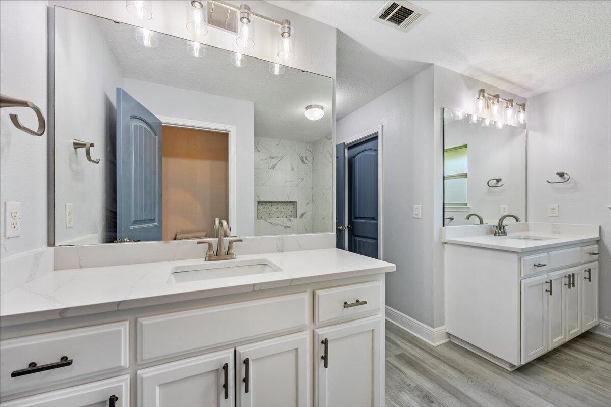ROBIN'S RIDGE - Residential
