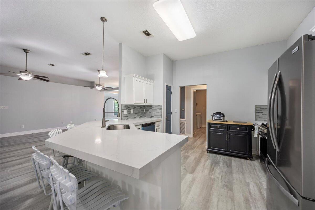 ROBIN'S RIDGE - Residential