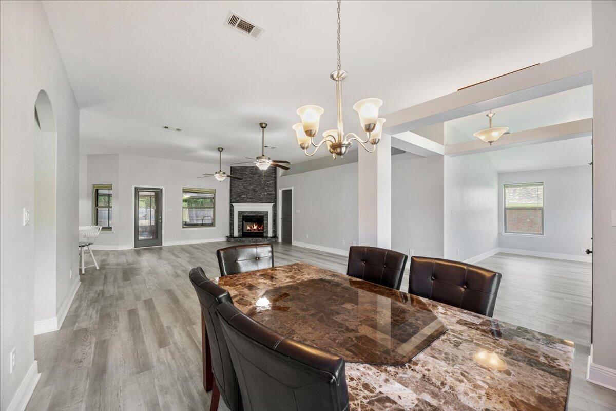ROBIN'S RIDGE - Residential