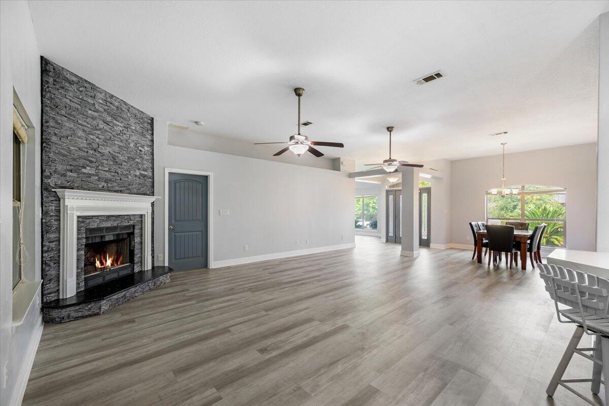 ROBIN'S RIDGE - Residential