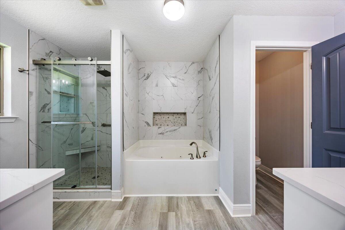 ROBIN'S RIDGE - Residential