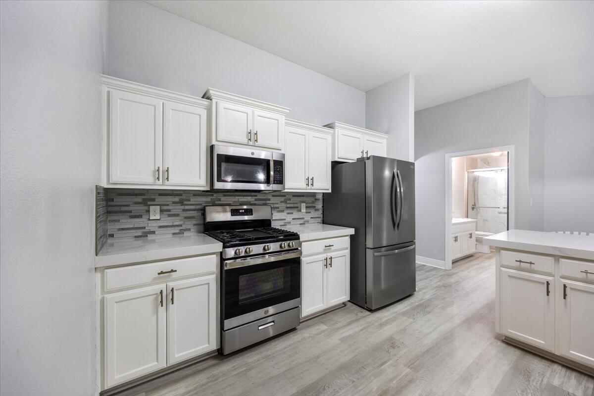 ROBIN'S RIDGE - Residential