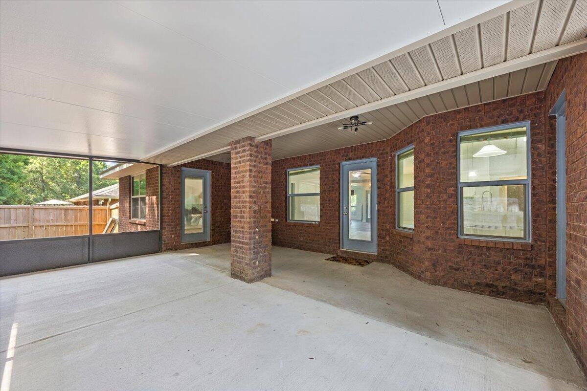 ROBIN'S RIDGE - Residential