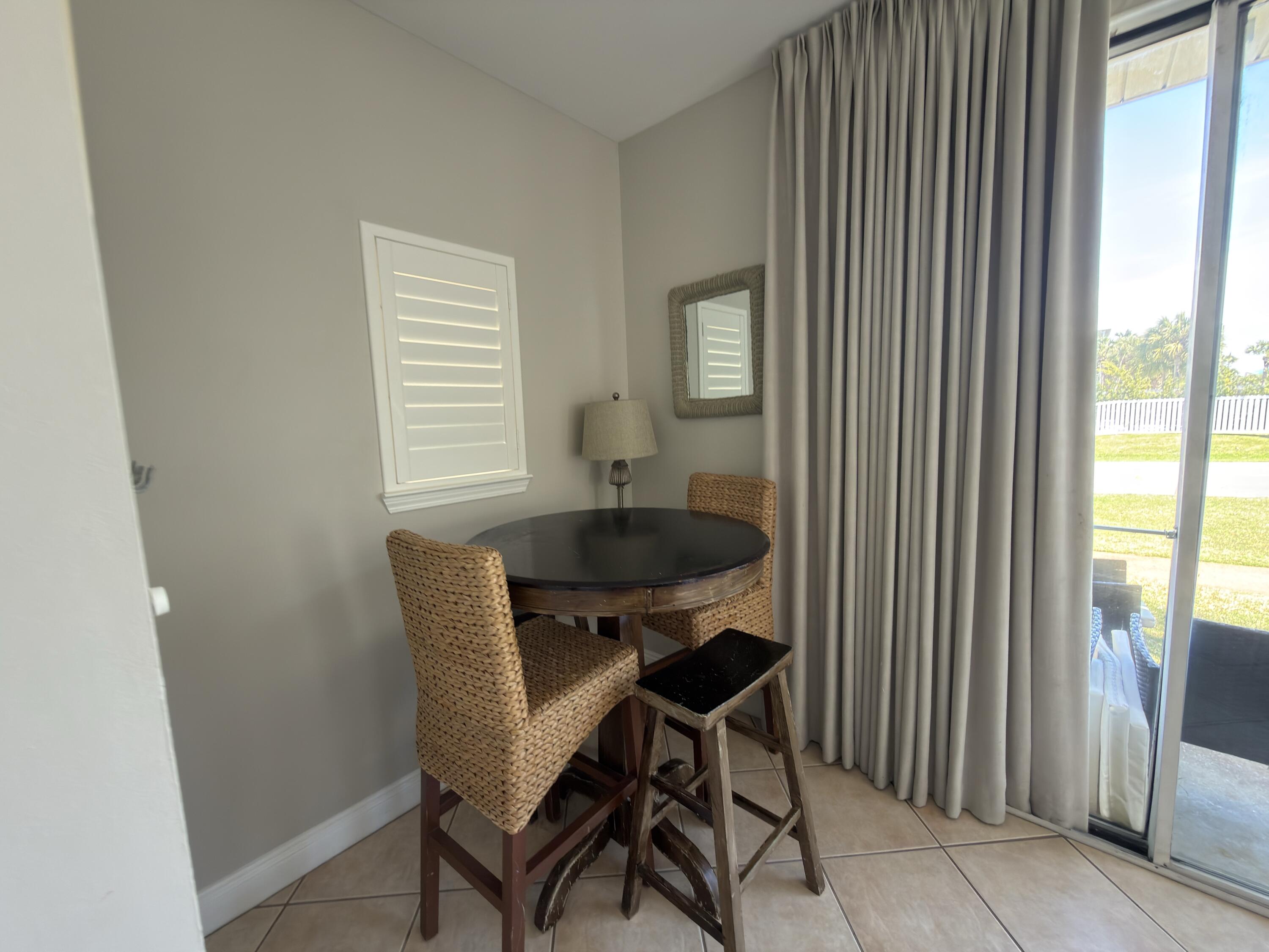 NANTUCKET COTTAGES - Residential