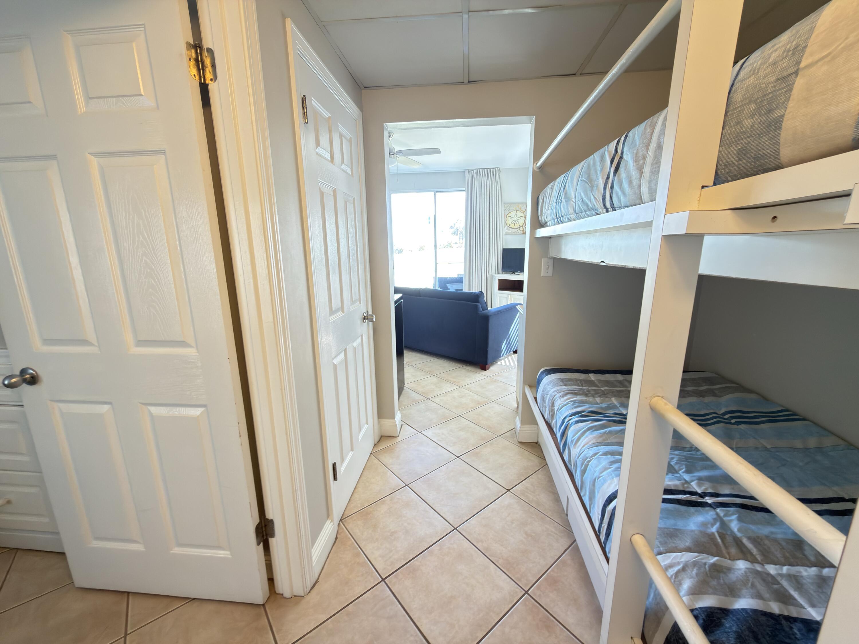 NANTUCKET COTTAGES - Residential