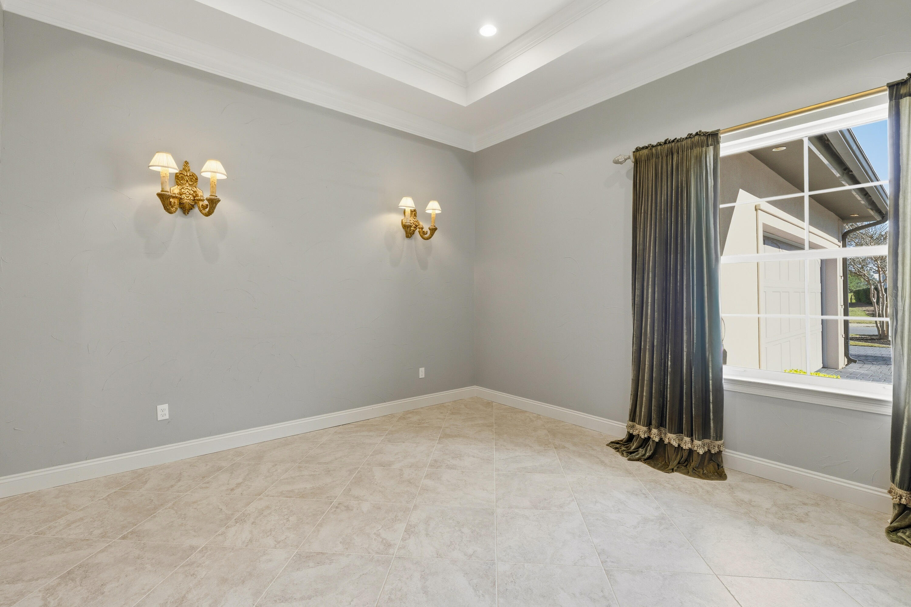 REGATTA BAY PATIO HOMES - Residential