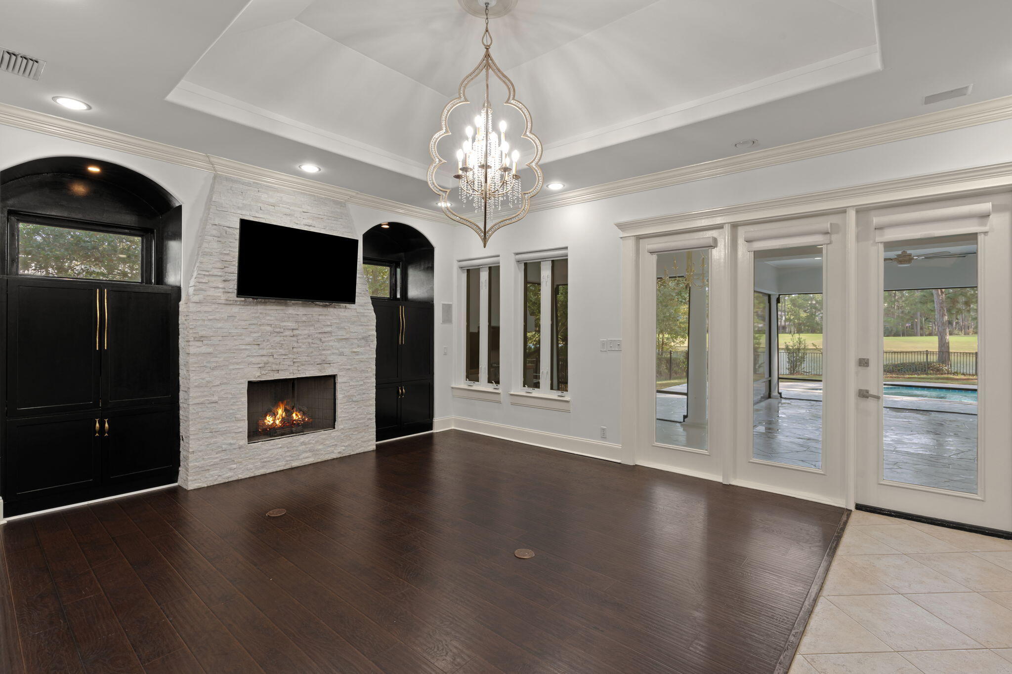 BURNT PINE - Residential