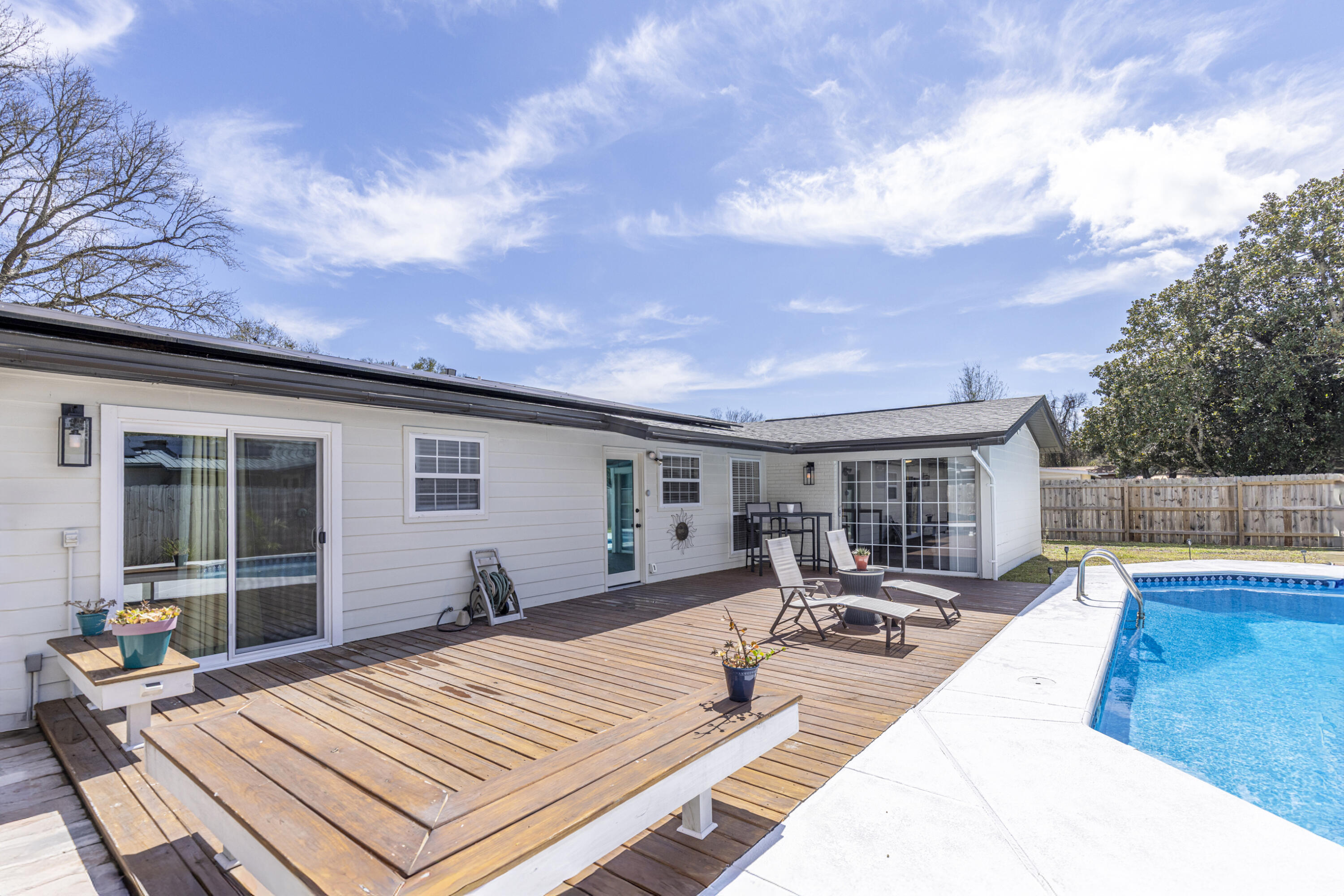 Port Dixie - Residential