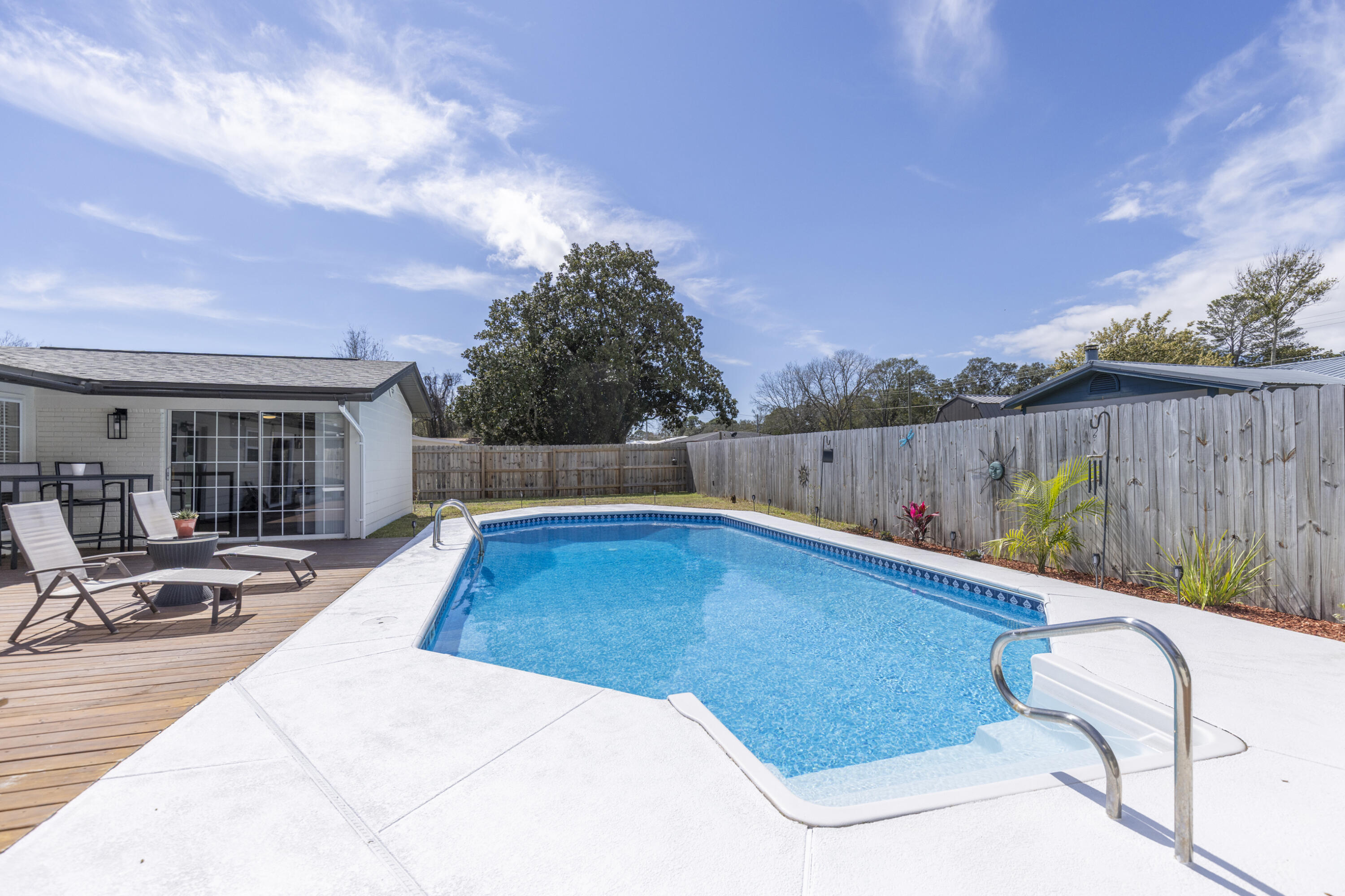 Port Dixie - Residential