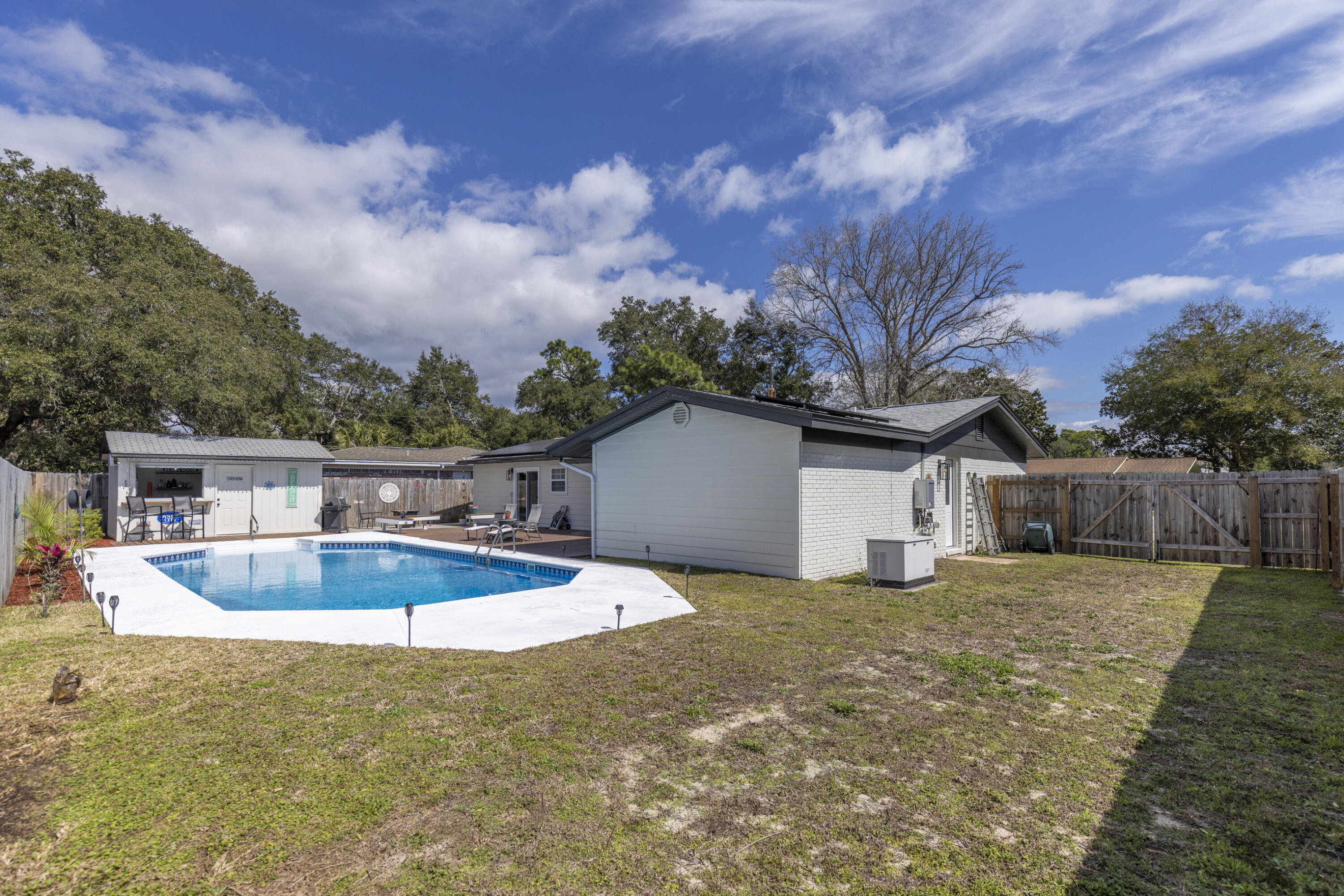 Port Dixie - Residential