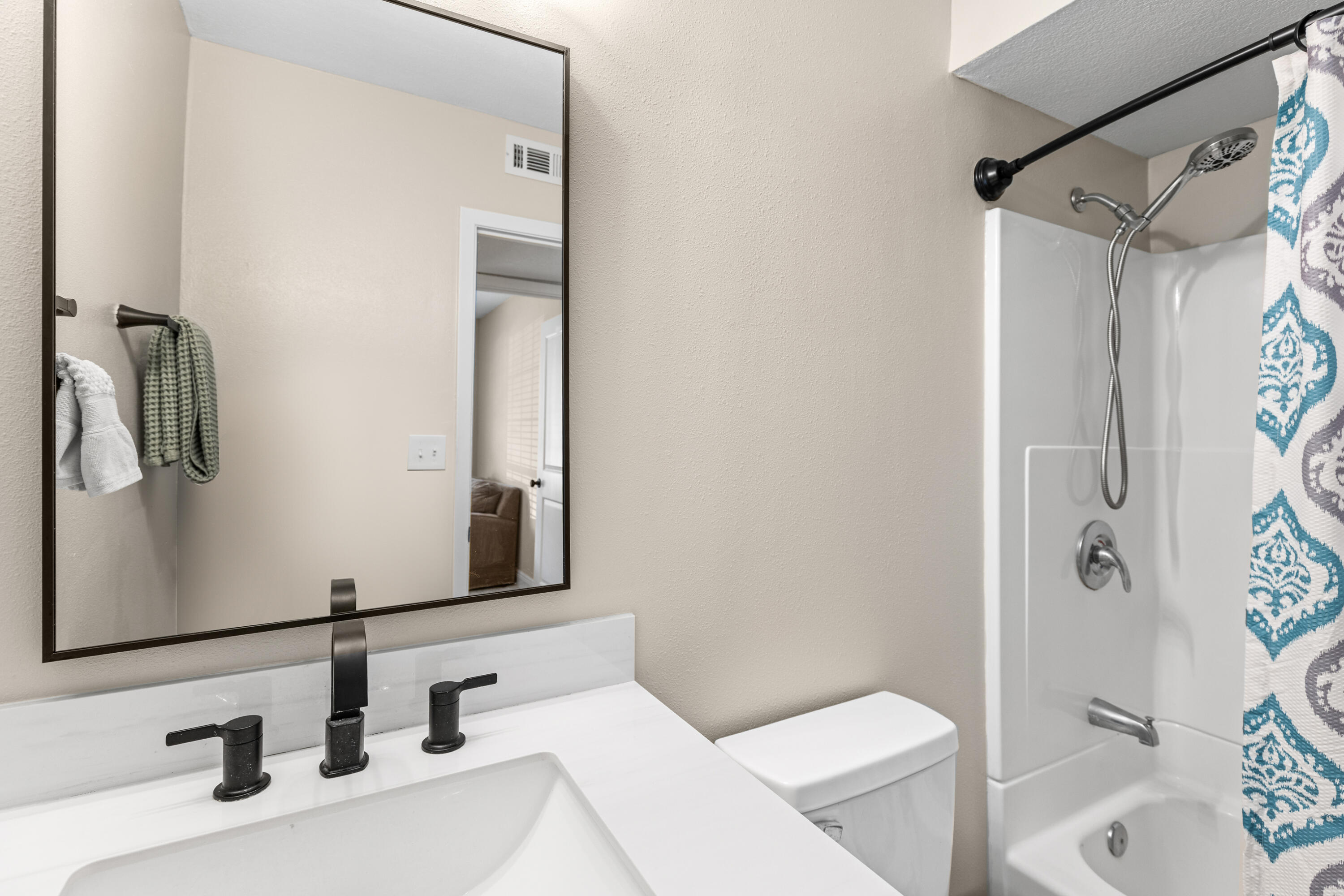 Port Dixie - Residential