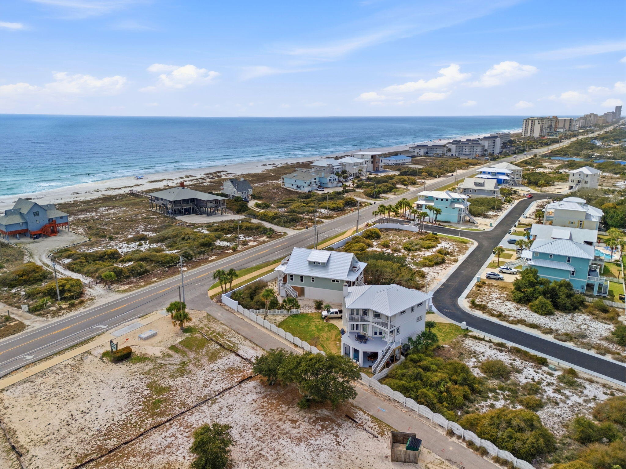 PARASOL WEST - Residential
