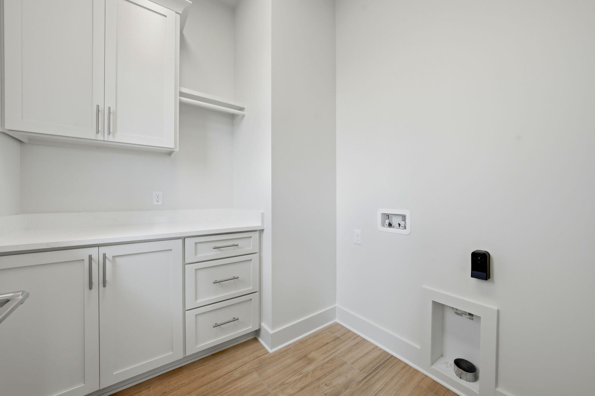 PARASOL WEST - Residential