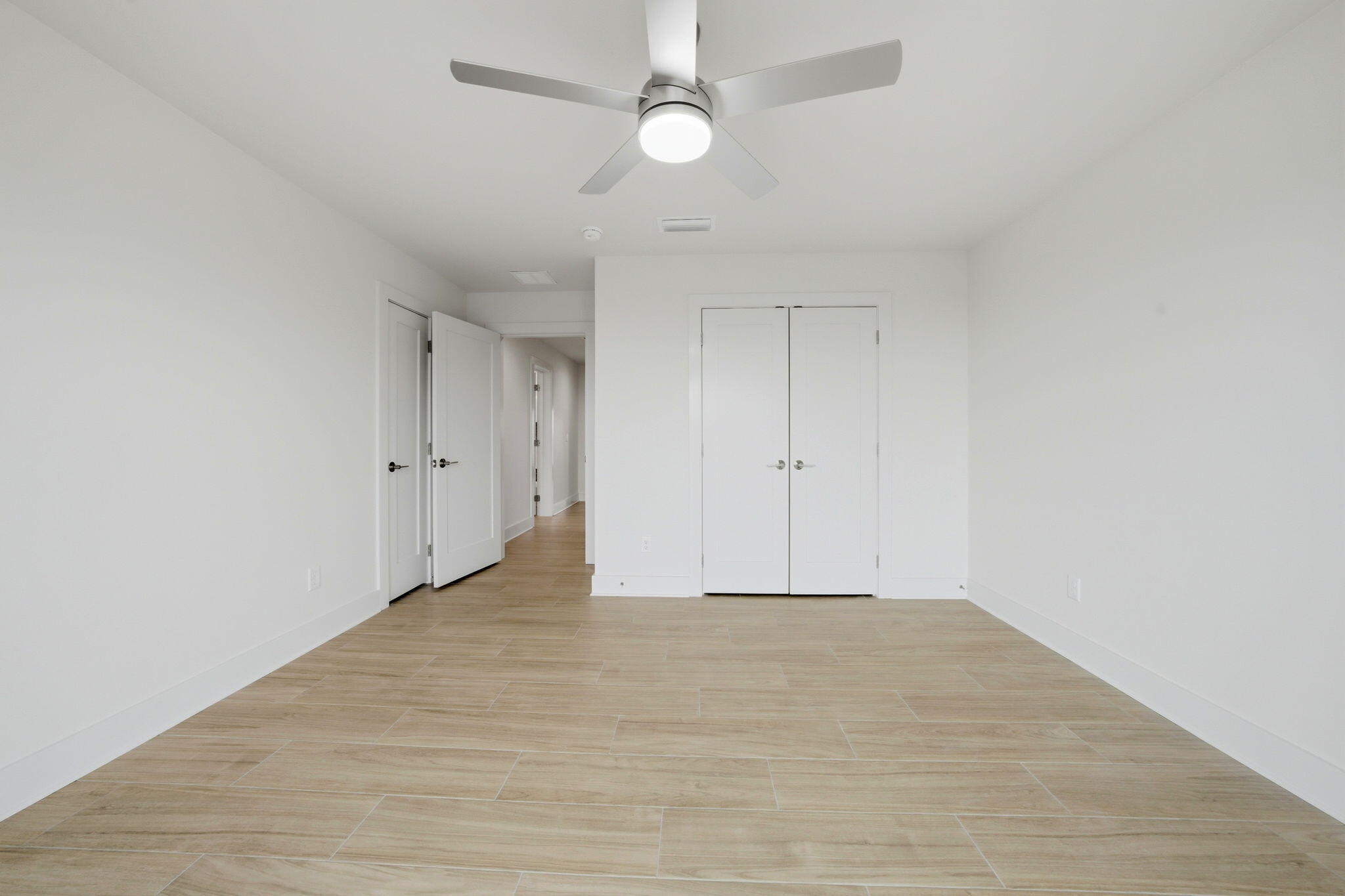 PARASOL WEST - Residential