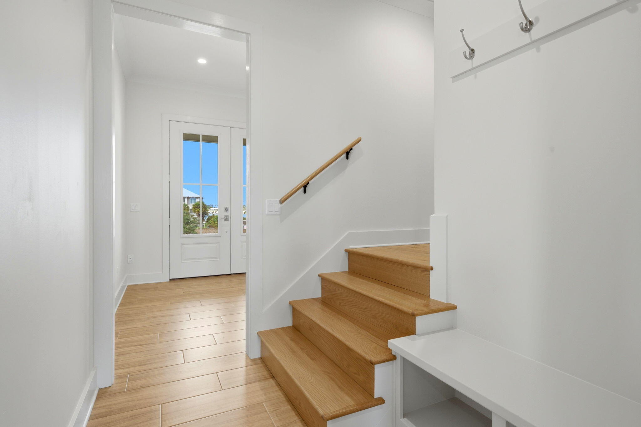 PARASOL WEST - Residential